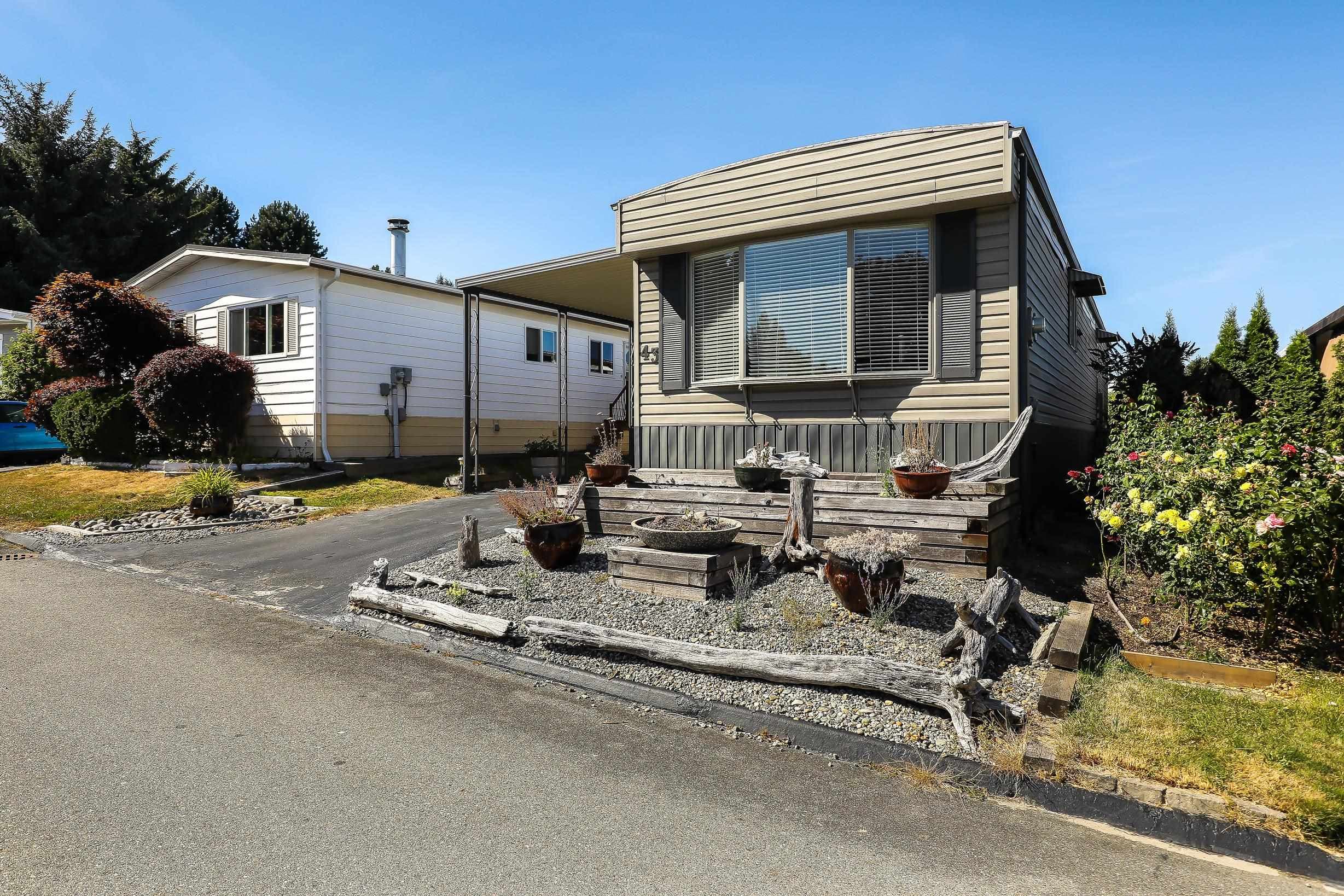43 - 15875 20 Avenue, Surrey, V4A 2B1 — photo 2