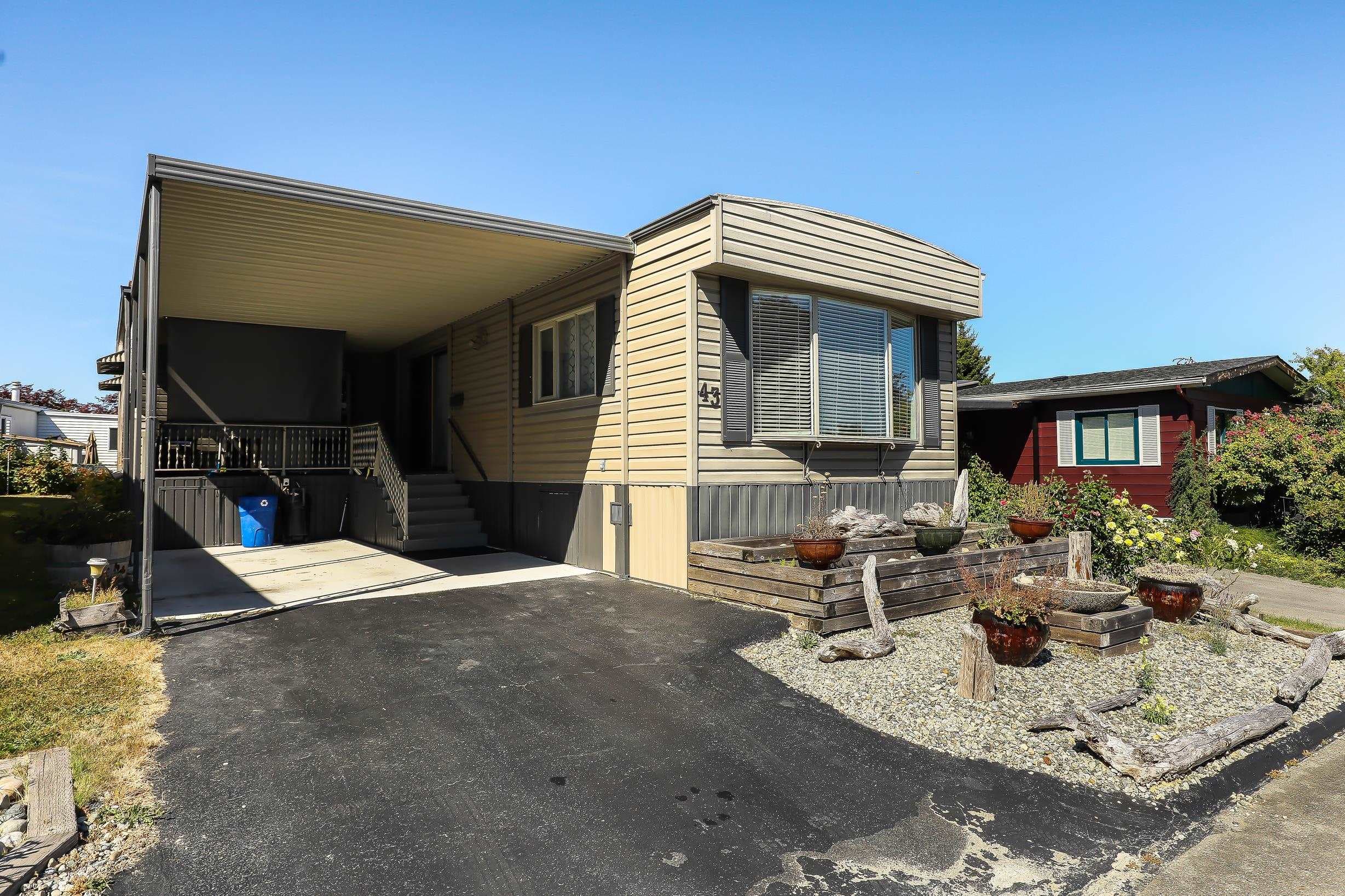 43 - 15875 20 Avenue, Surrey, V4A 2B1 — photo 3