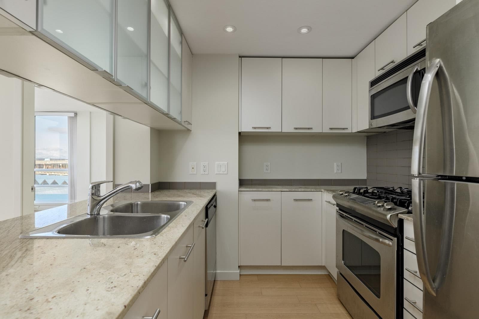 607 - 3333 Corvette Way, Richmond, V6X 0E3 — photo 4