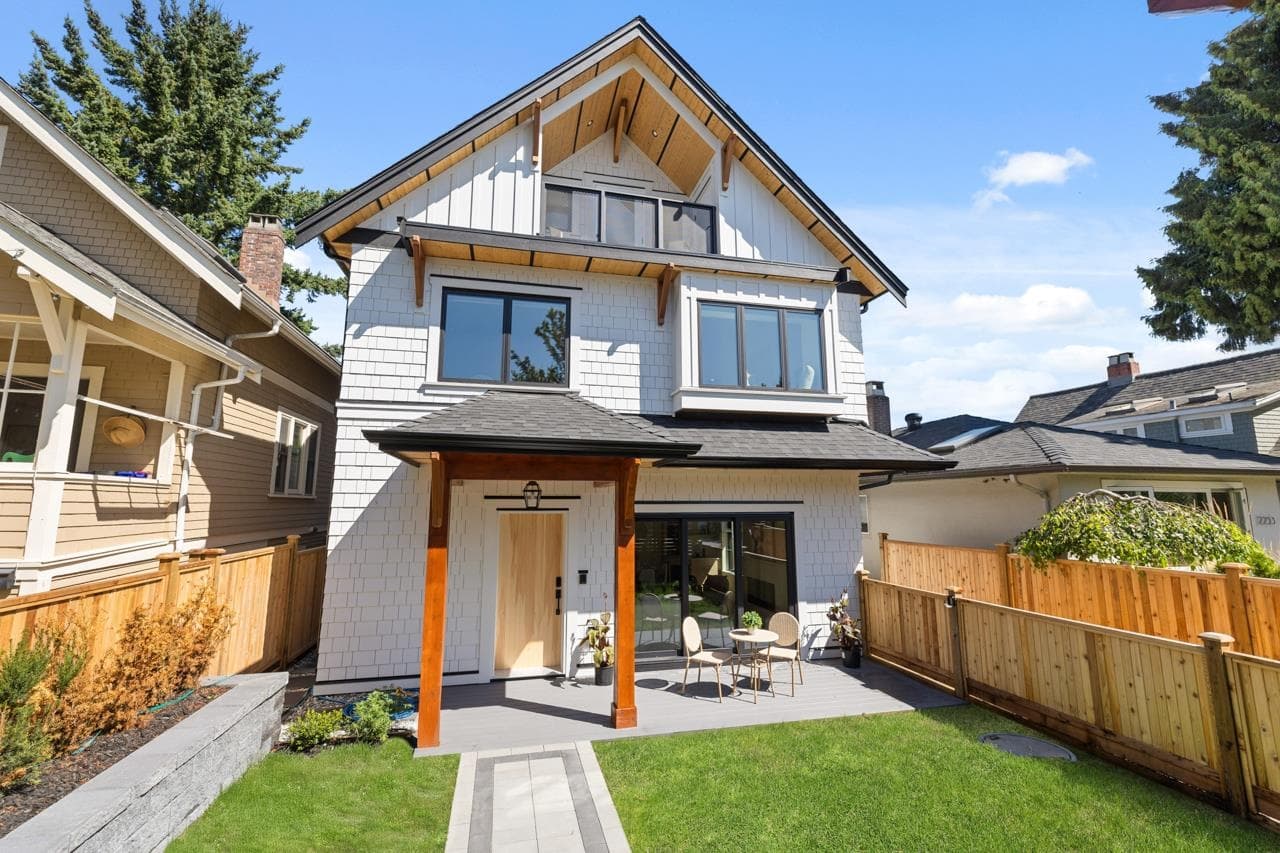 1 - 2247 Parker Street, Vancouver, V5L 2L8 — photo 2