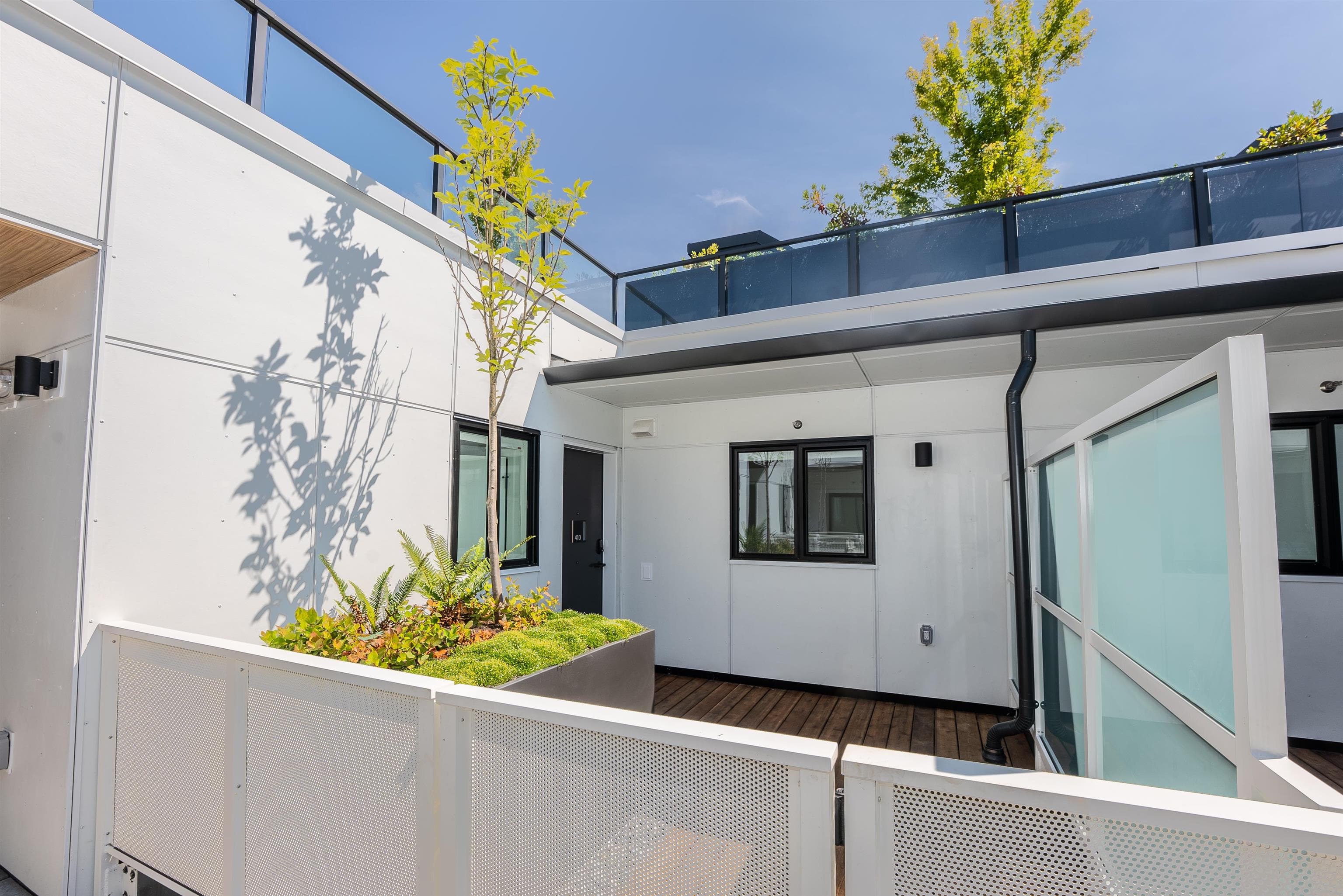 412 - 2520 Guelph Street, Vancouver, V5T 3P5 — photo 3