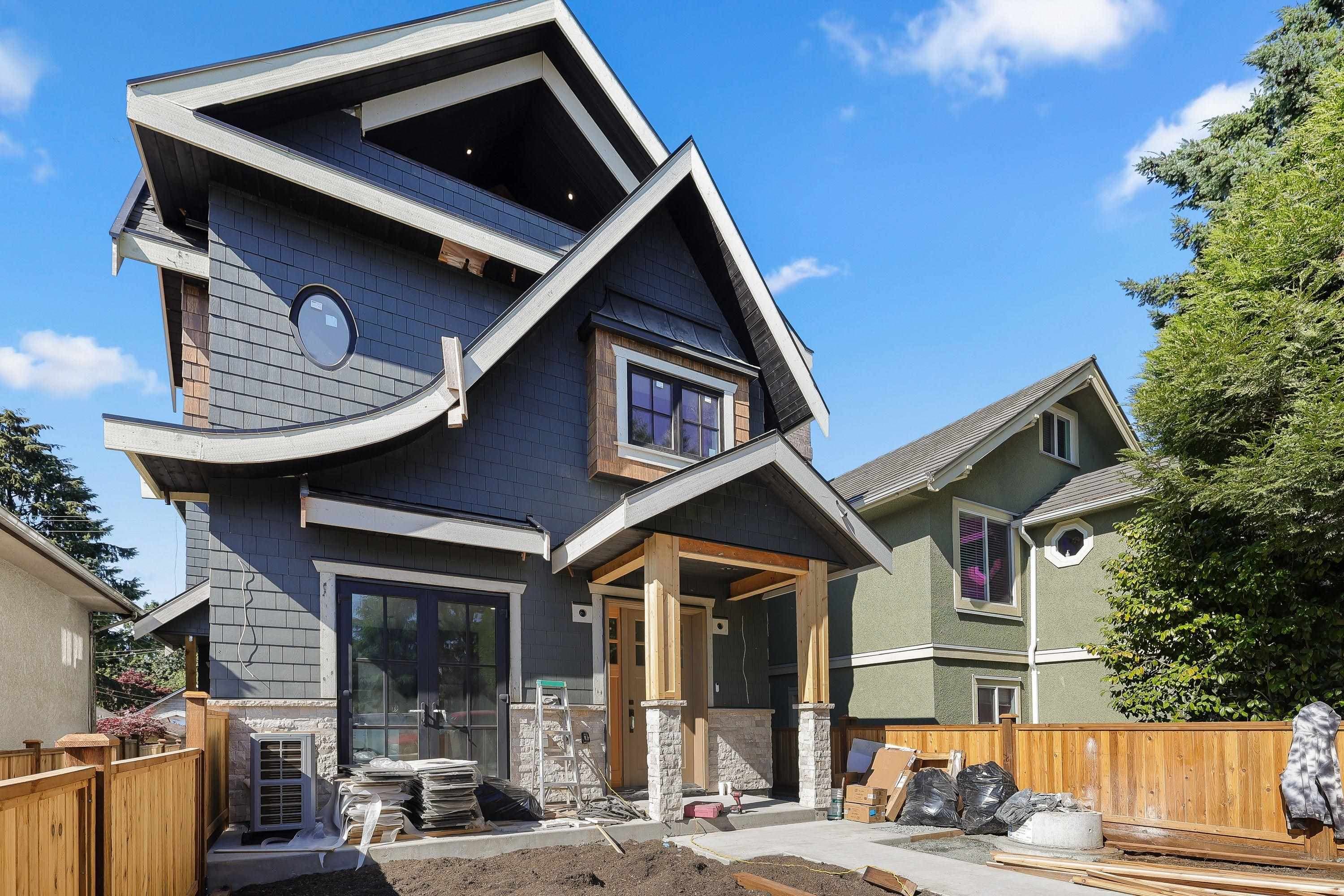 1 - 2565 Dundas Street, Vancouver, V5K 1P7 — photo 2