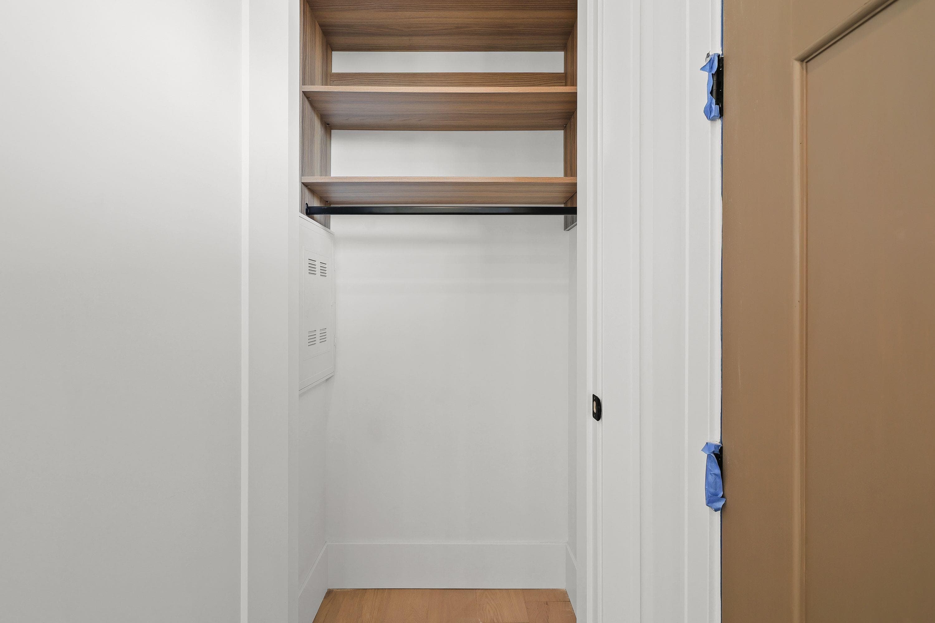 1 - 2565 Dundas Street, Vancouver, V5K 1P7 — photo 5