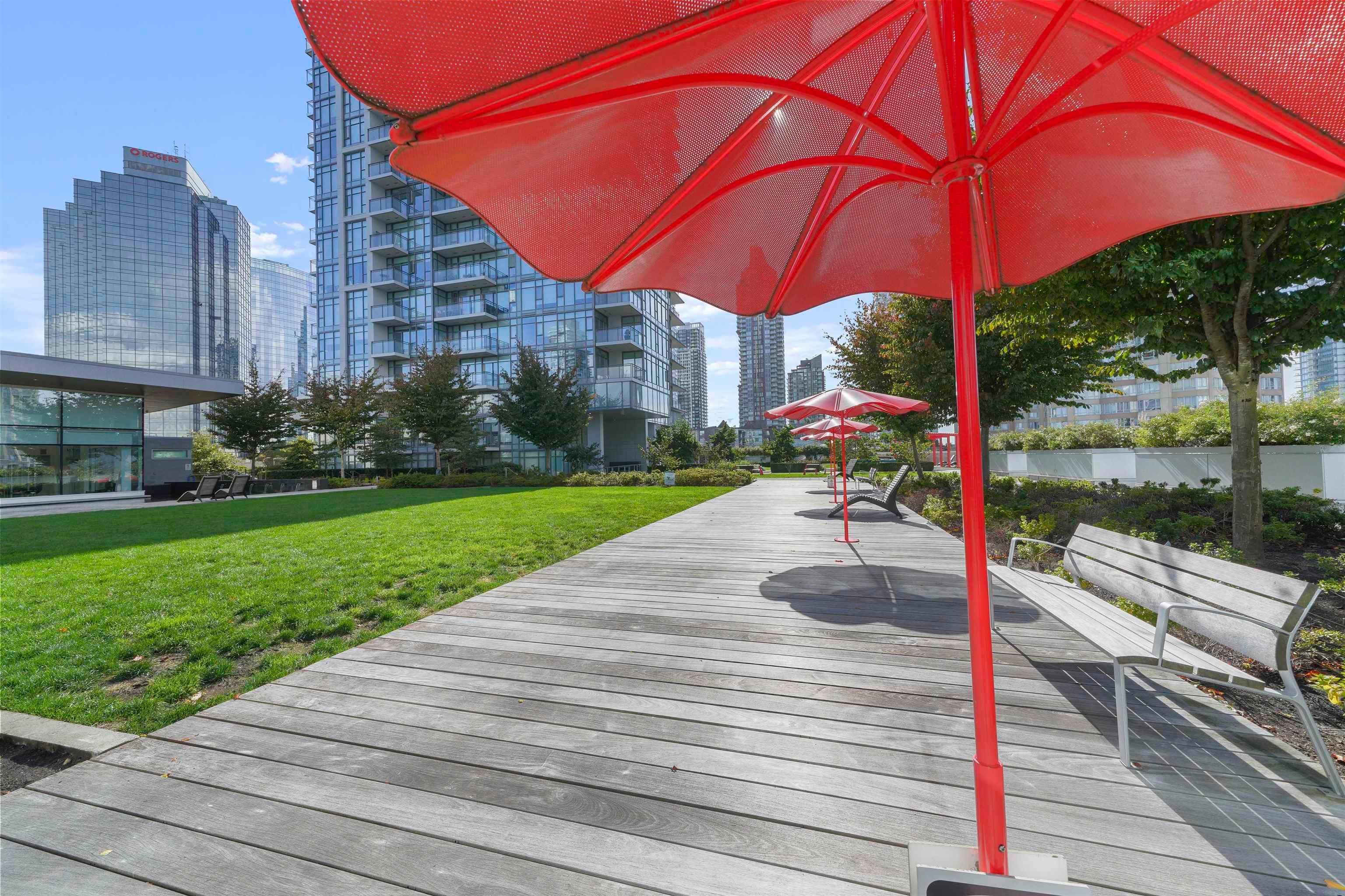 3810 - 4670 Assembly Way, Burnaby, V5H 0H3 — photo 2