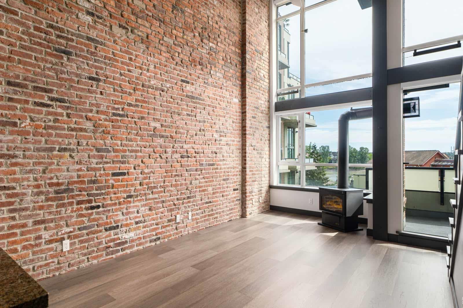 315 - 10 Renaissance Square, New Westminster, V3M 7B1 — photo 3