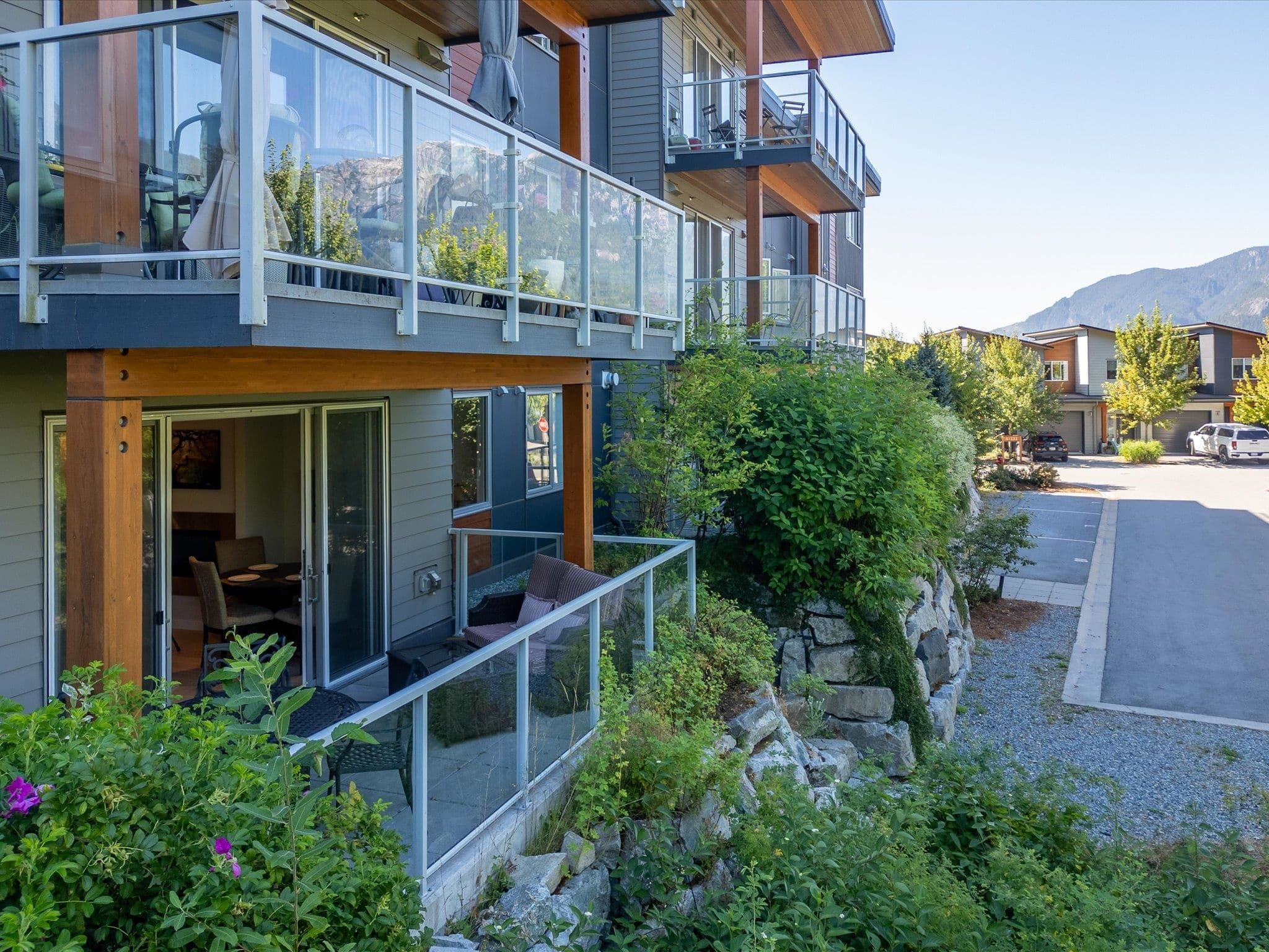 105 - 41328 Skyridge Place, Squamish, V8B 0Y7 — photo 3