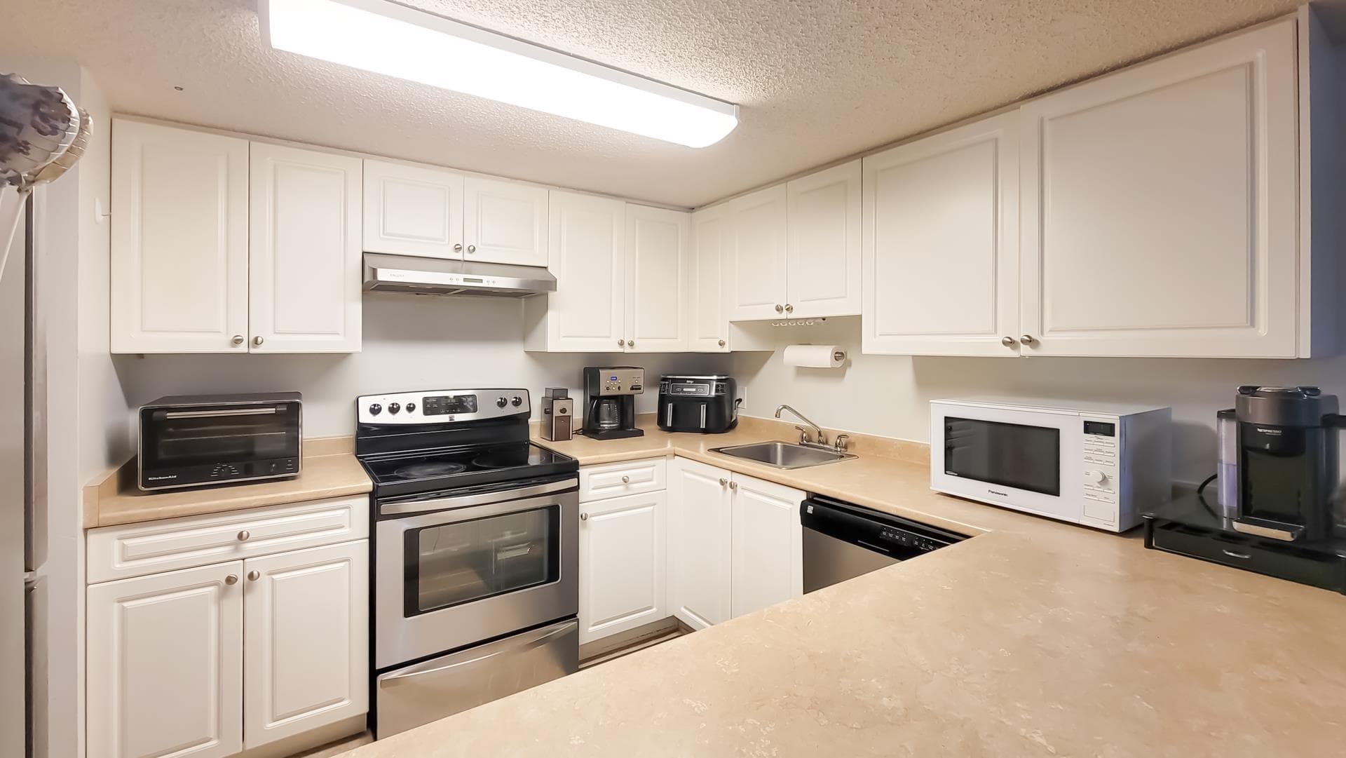 103 - 7095 133b Street, Surrey, V3W 8A3 — photo 4