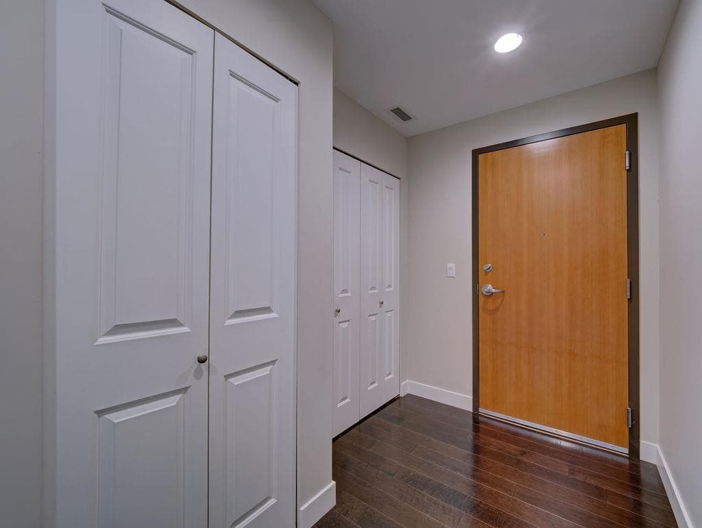 306 - 5665 Teredo Street, Sechelt, V7Z 0J2 — photo 2