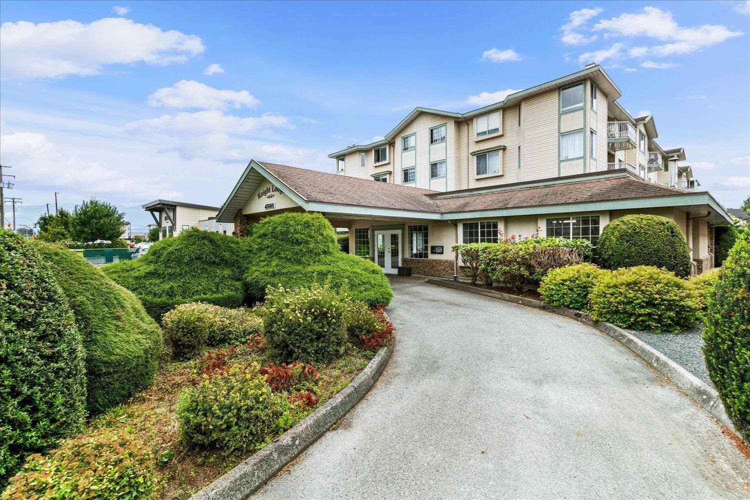 306 - 45660 Knight Road, Chilliwack, V2R 2X4 — photo 3