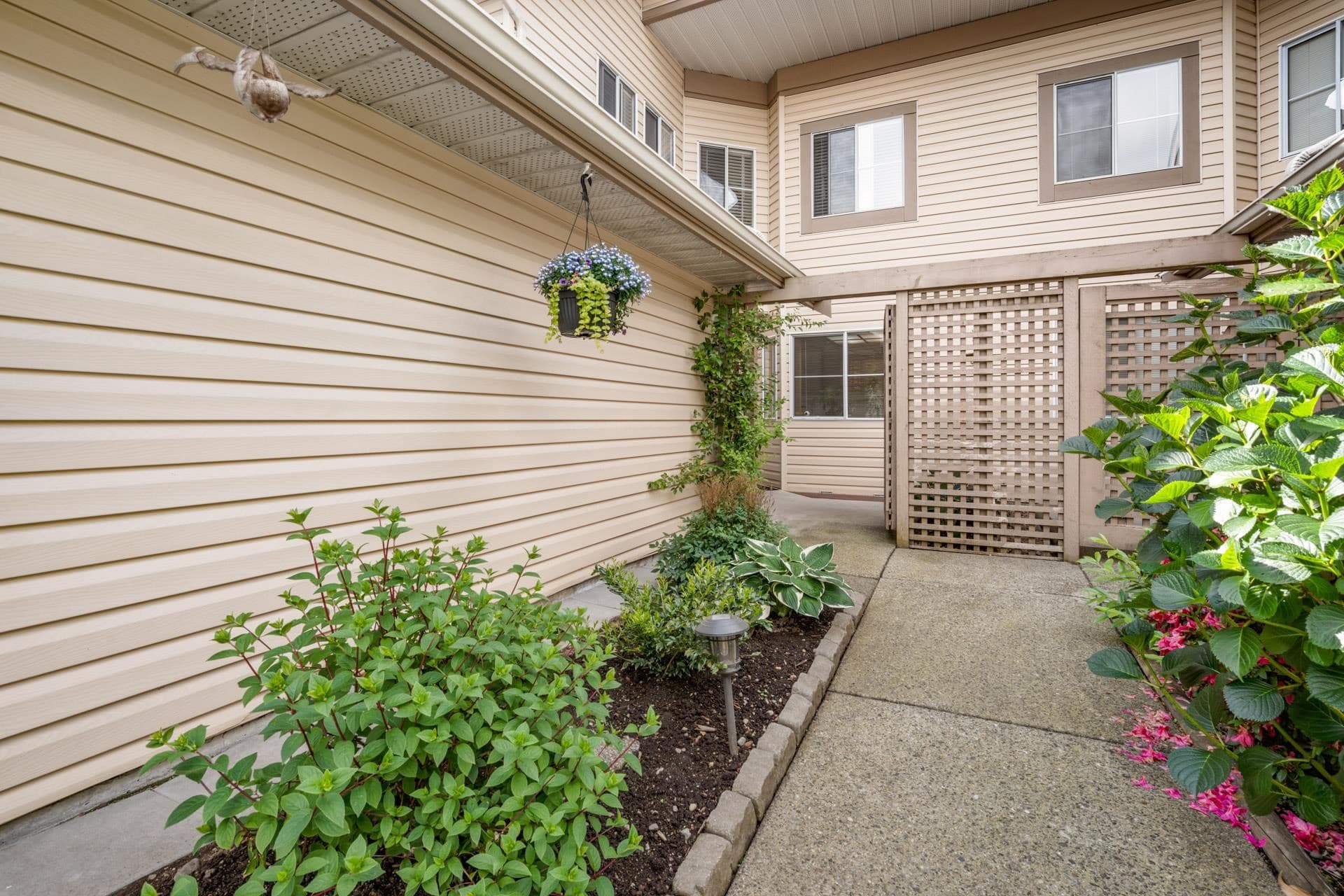 30 - 6140 192 Street, Surrey, V3S 7V7 — photo 4