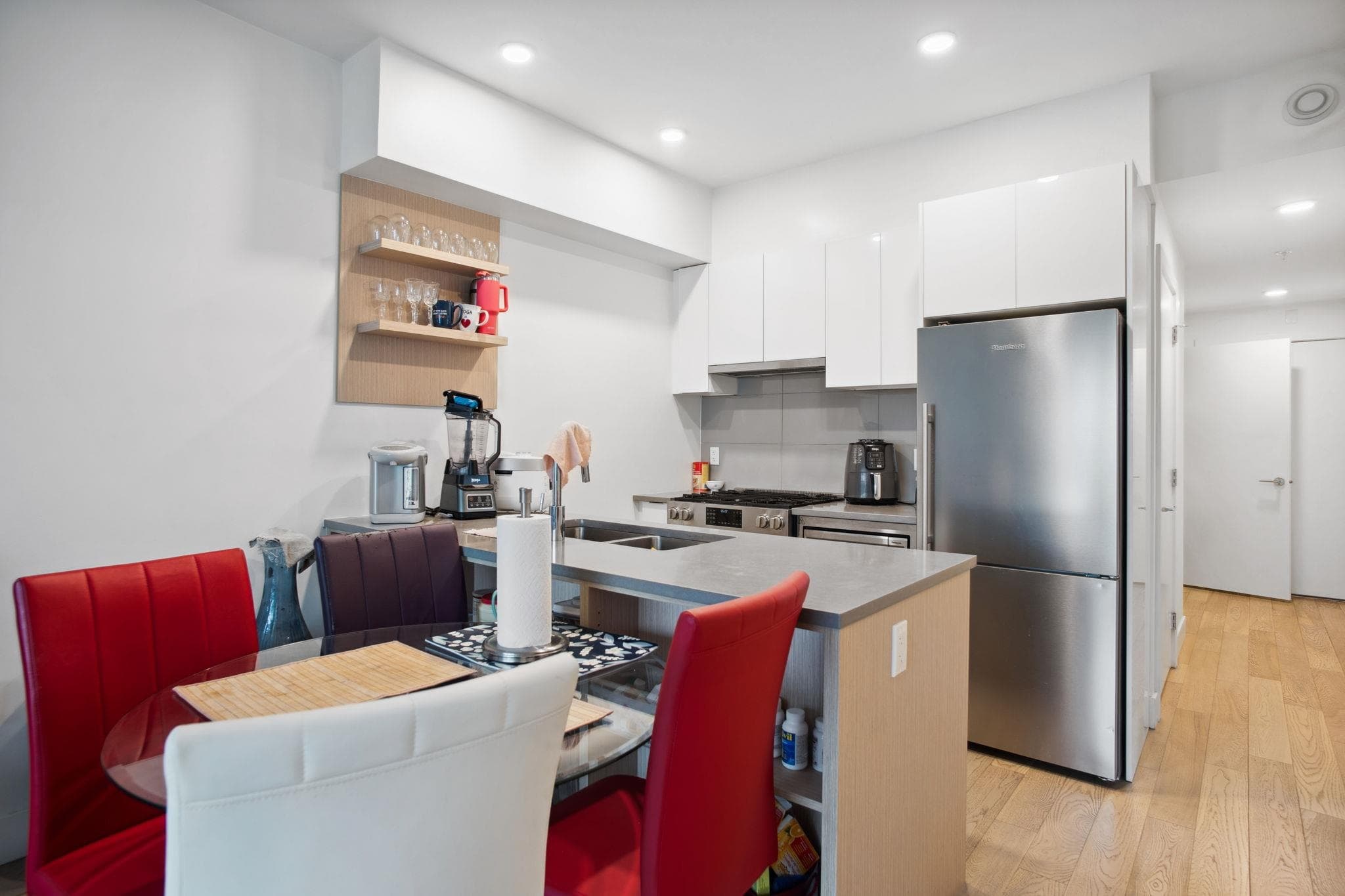 407 - 2666 Duke Street, Vancouver, V5R 4S9 — photo 5
