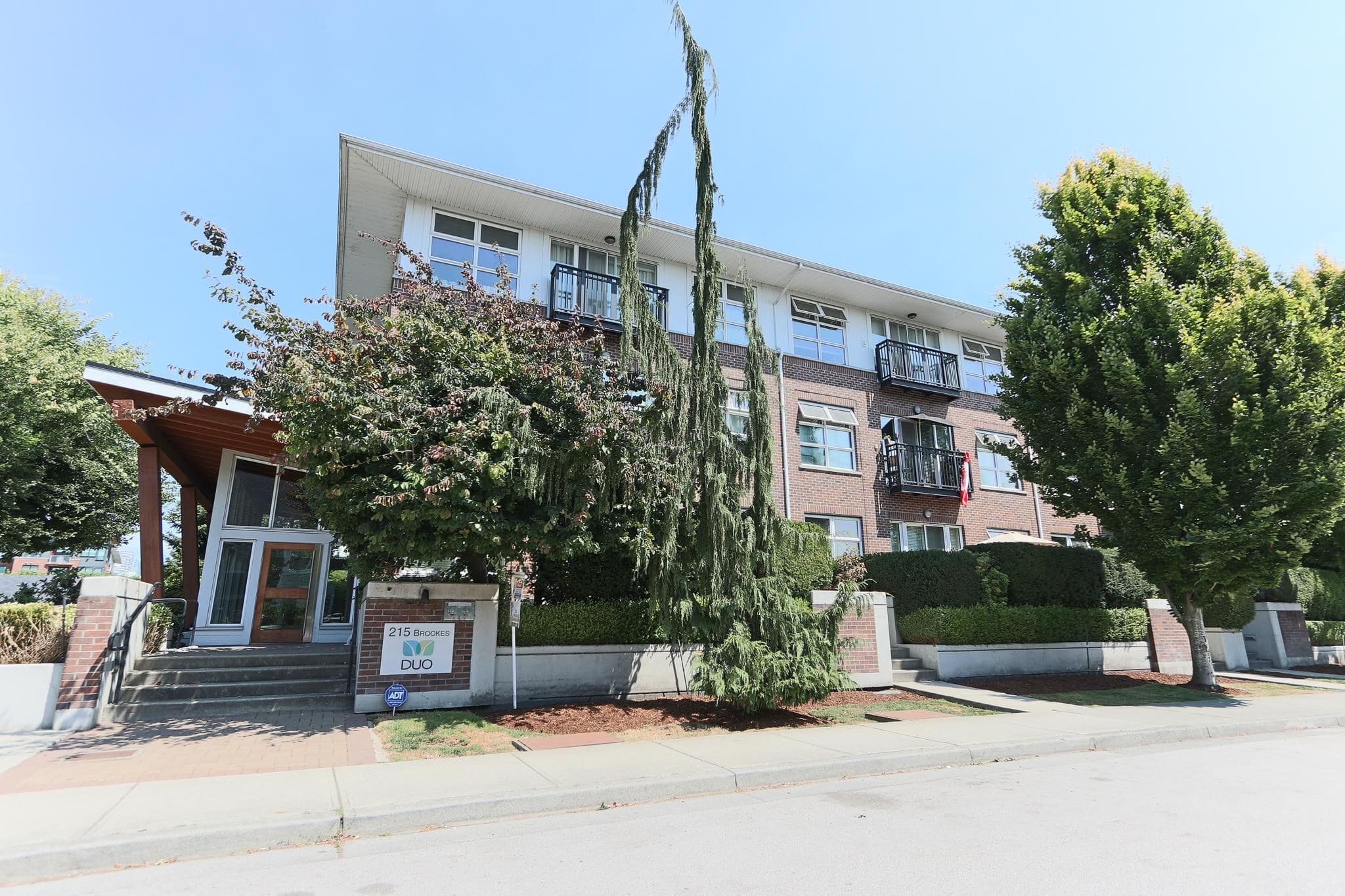 304 - 215 Brookes Street, New Westminster, V3M 0G5 — photo 1