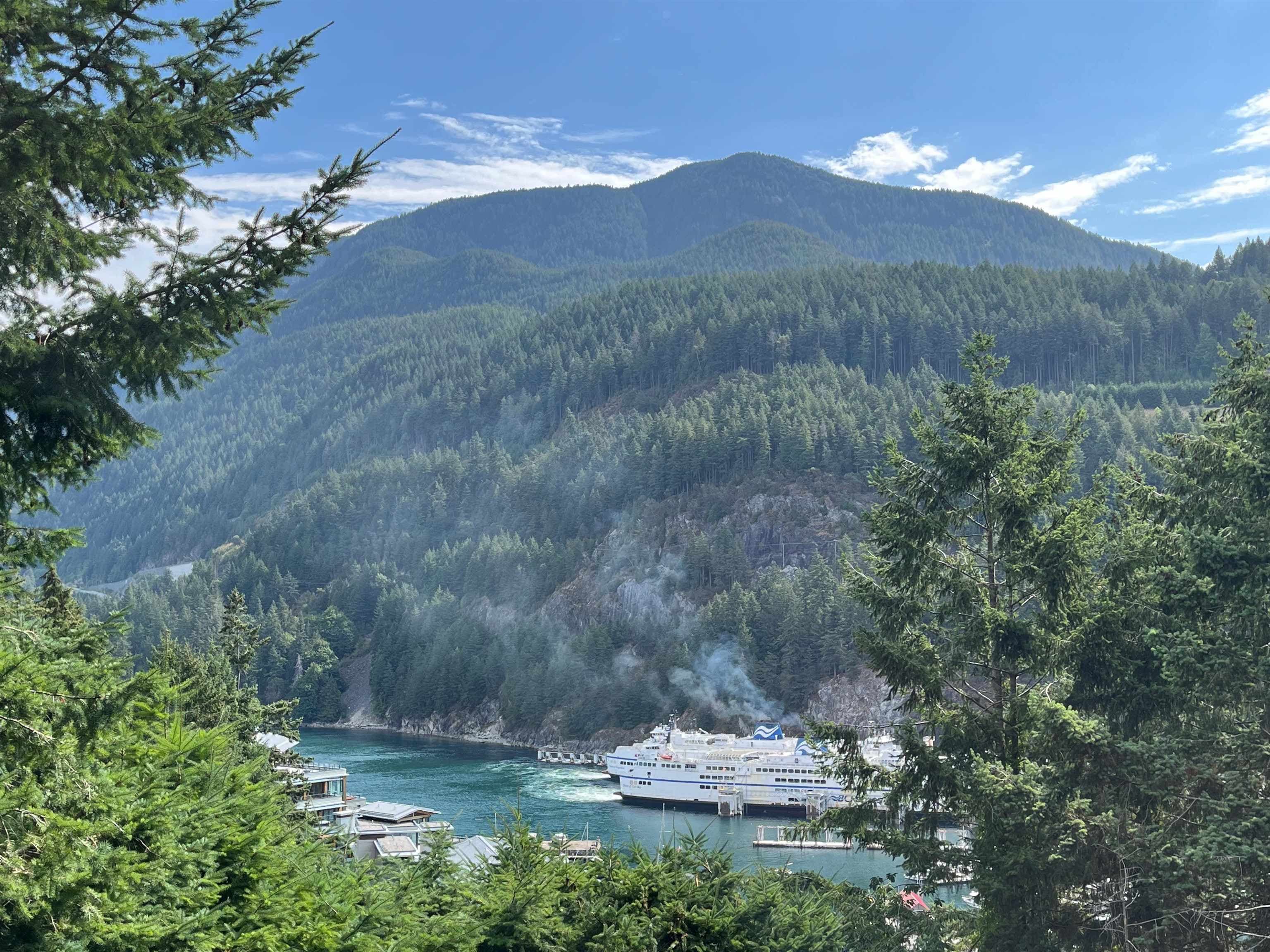 6680 Wellington Avenue, West Vancouver — sold