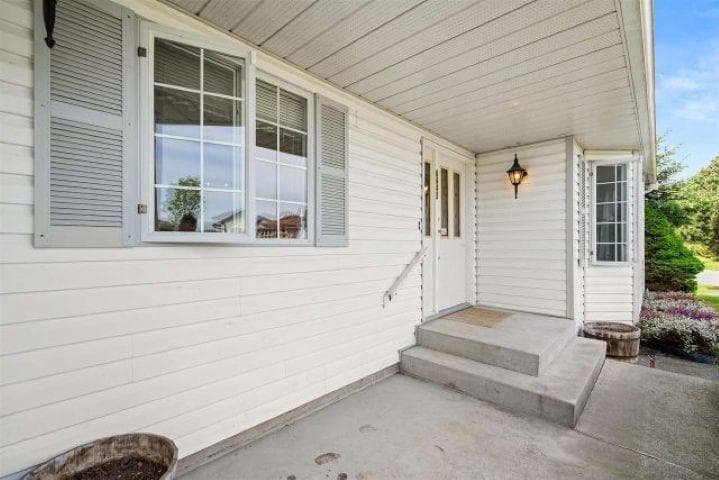 6442 Swanson Street, Chilliwack, V2R 1R2 — photo 2