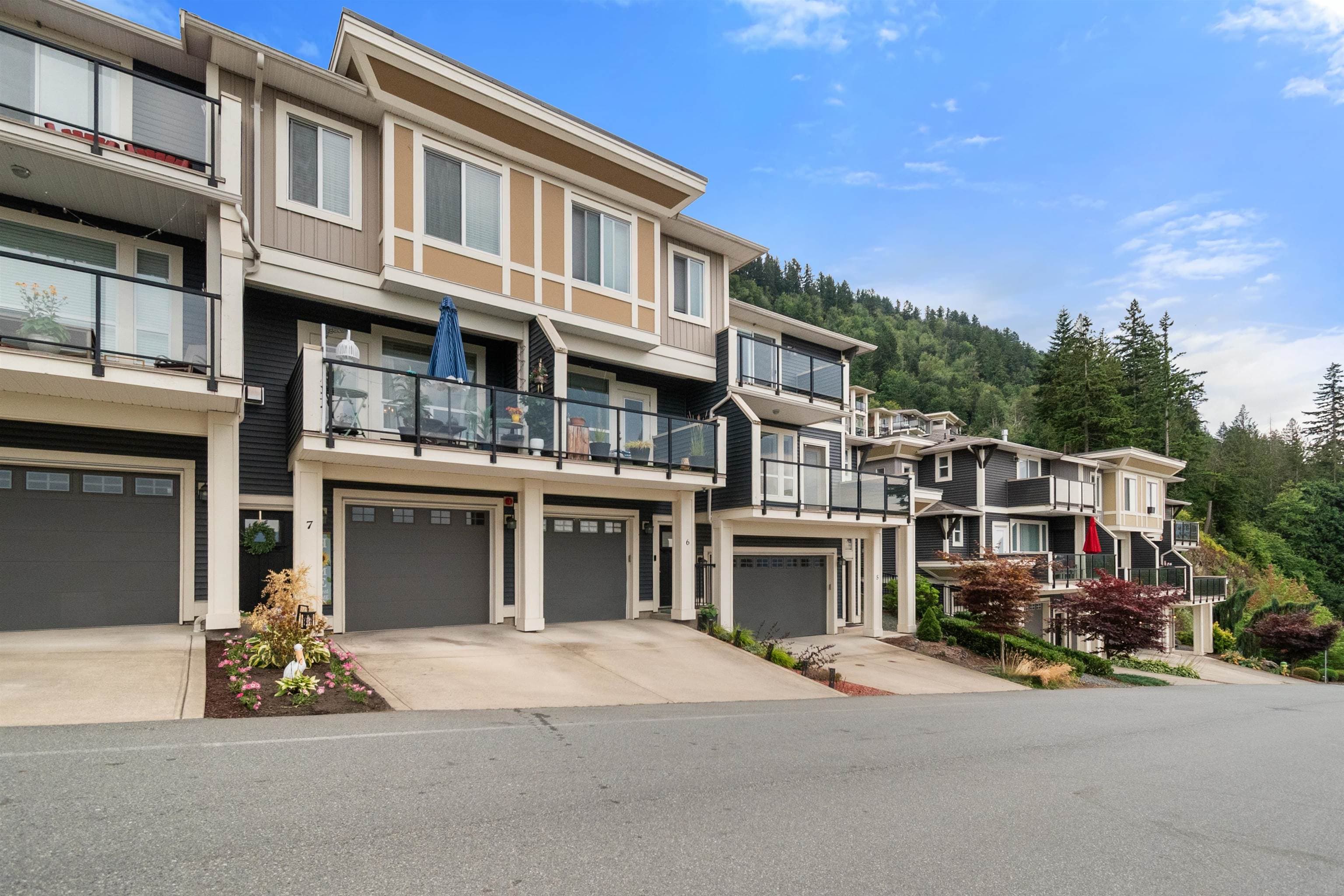 7 - 6026 Lindeman Street, Chilliwack, V2R 0W1 — photo 2