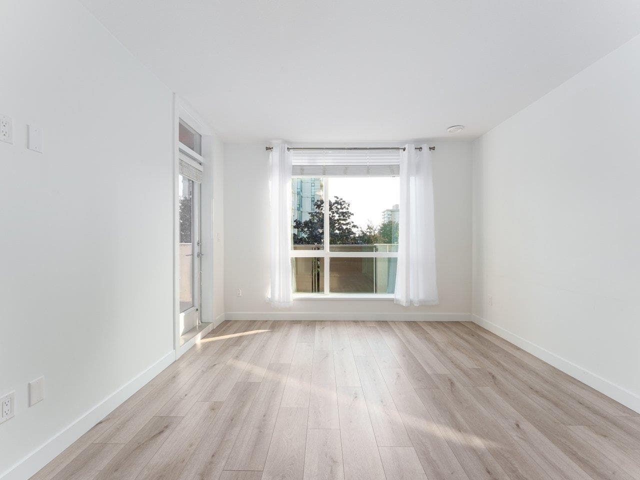 202 - 128 E 8th Street, North Vancouver, V7L 1Y7 — photo 5