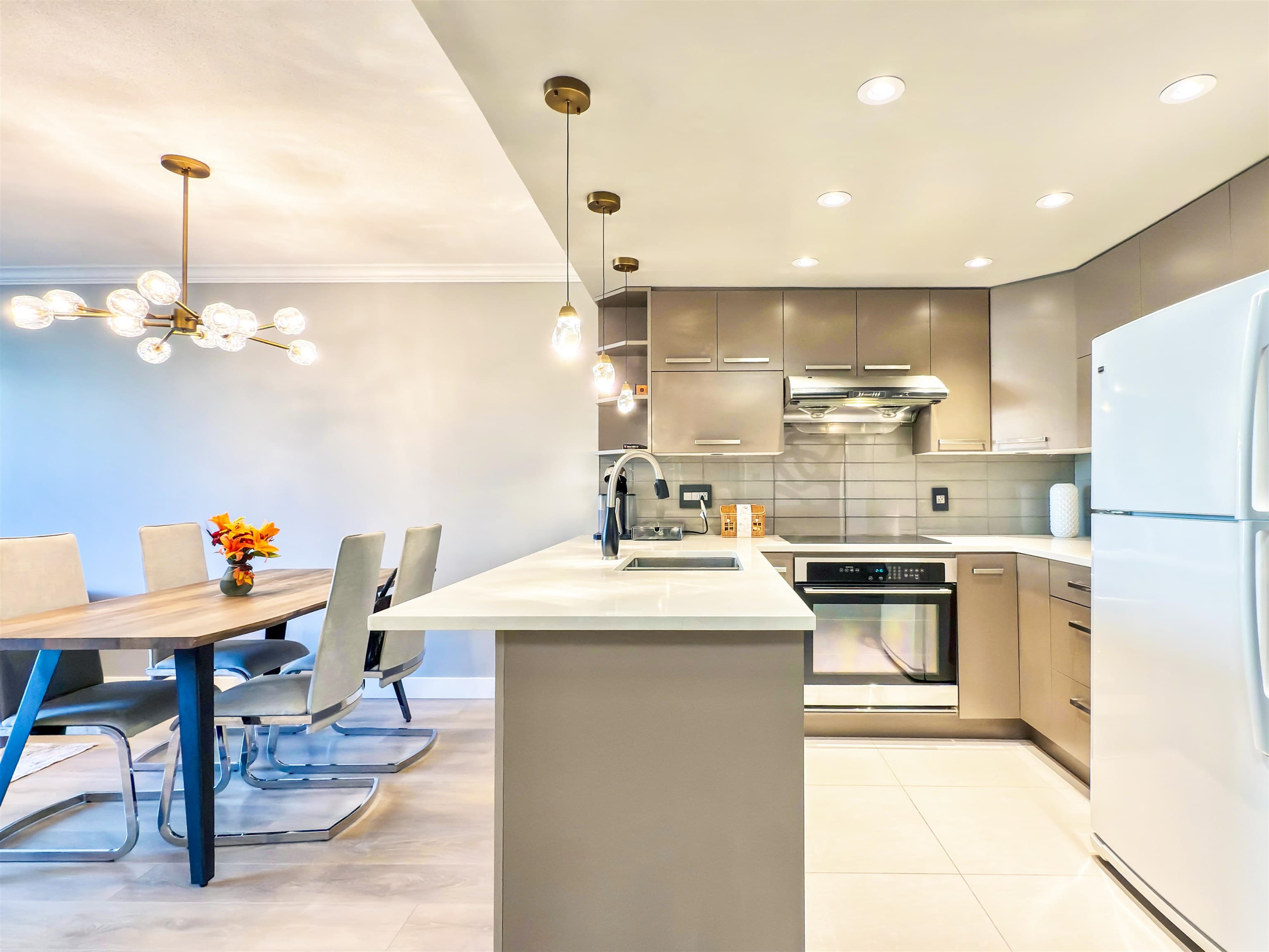 209 - 2140 Briar Avenue, Vancouver, V6L 3E3 — photo 5