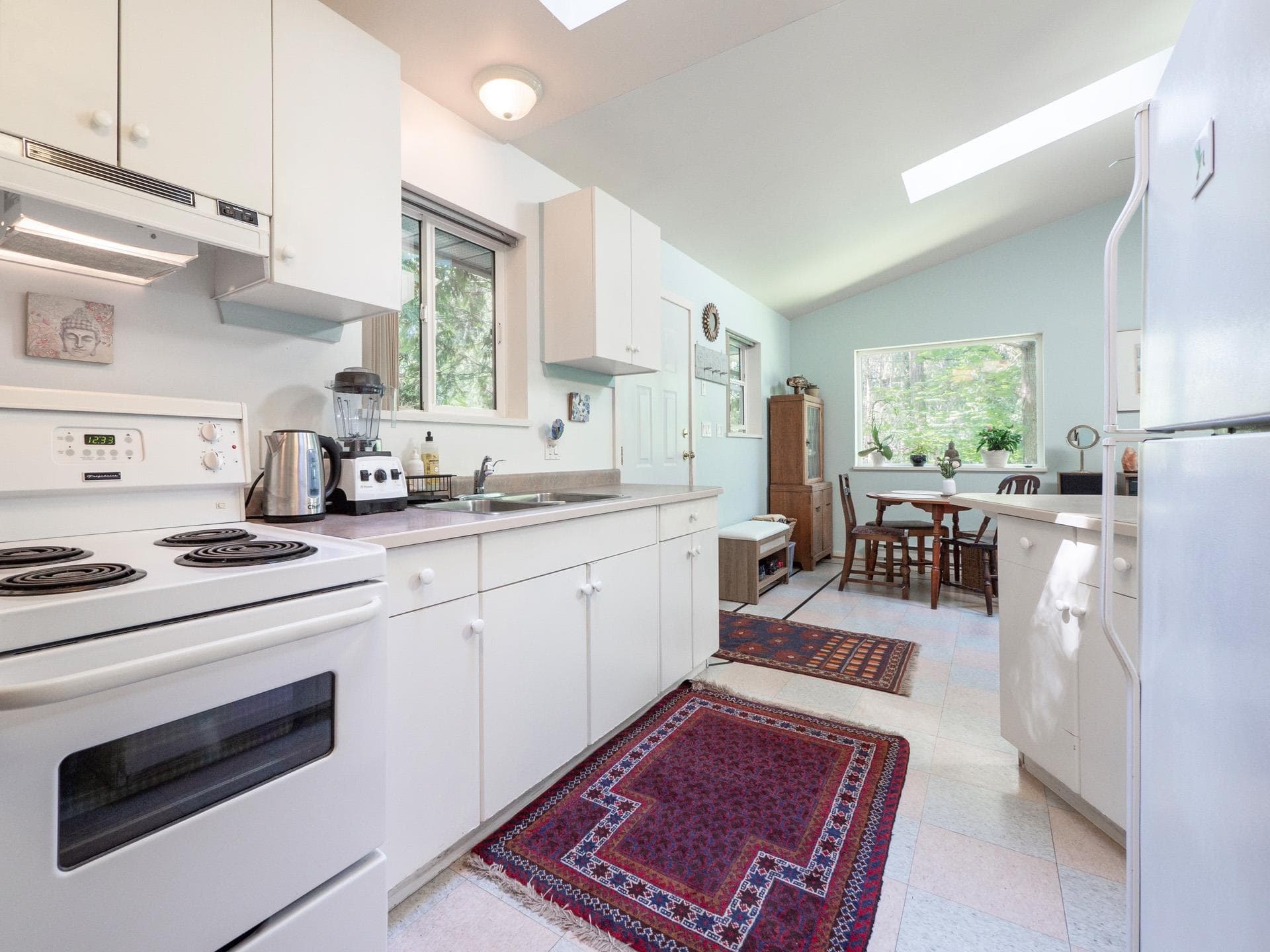 7027 Skana Crescent, Sechelt, V7Z 0C8 — photo 2