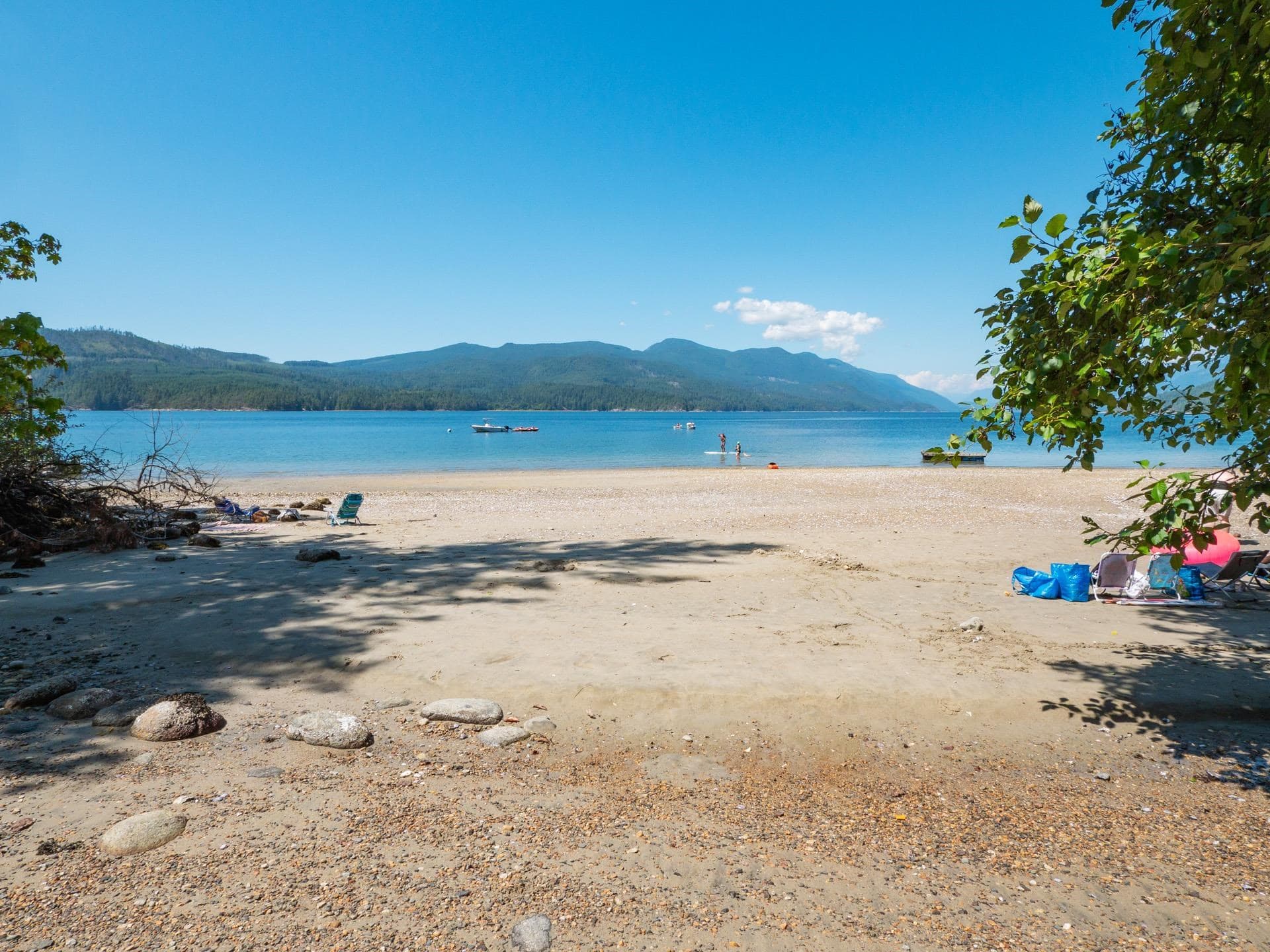 7027 Skana Crescent, Sechelt, V7Z 0C8 — photo 1