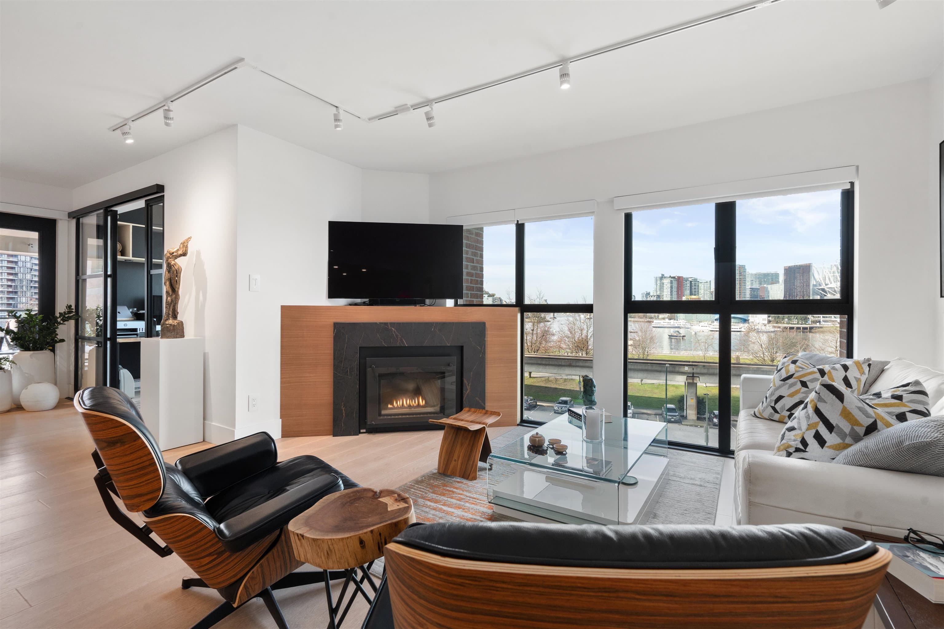 406 - 1128 Quebec Street, Vancouver, V6A 4E1 — photo 5