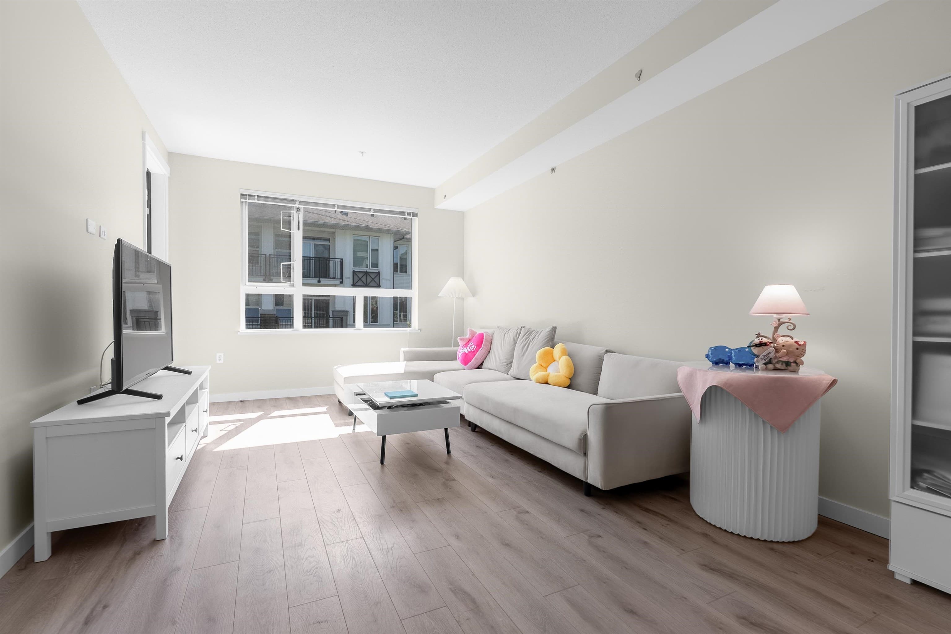 315 - 9233 Odlin Road, Richmond, V6X 0V4 — photo 2