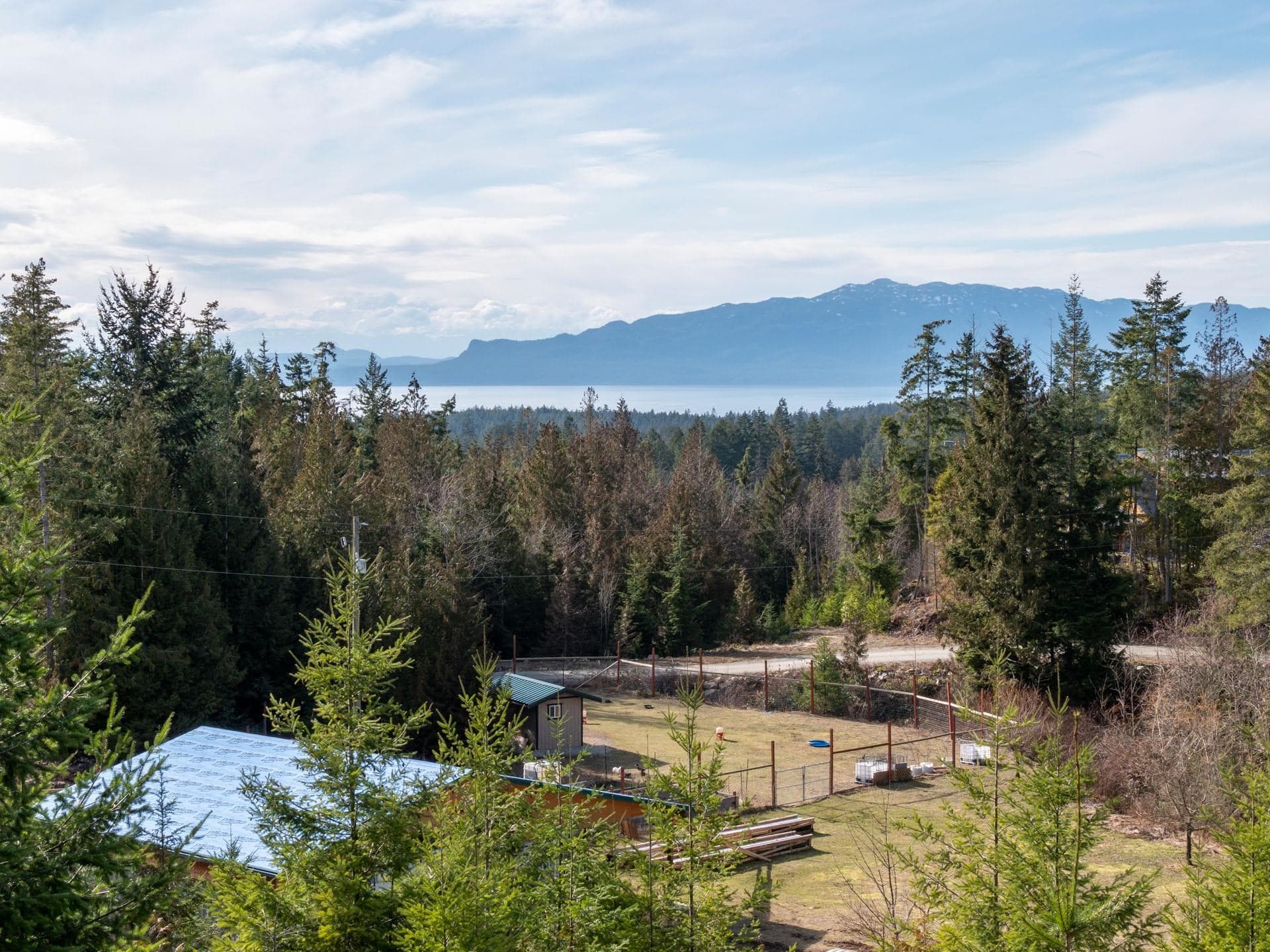 9305 Stephens Way, Halfmoon Bay, V7Z 1G9 — photo 3