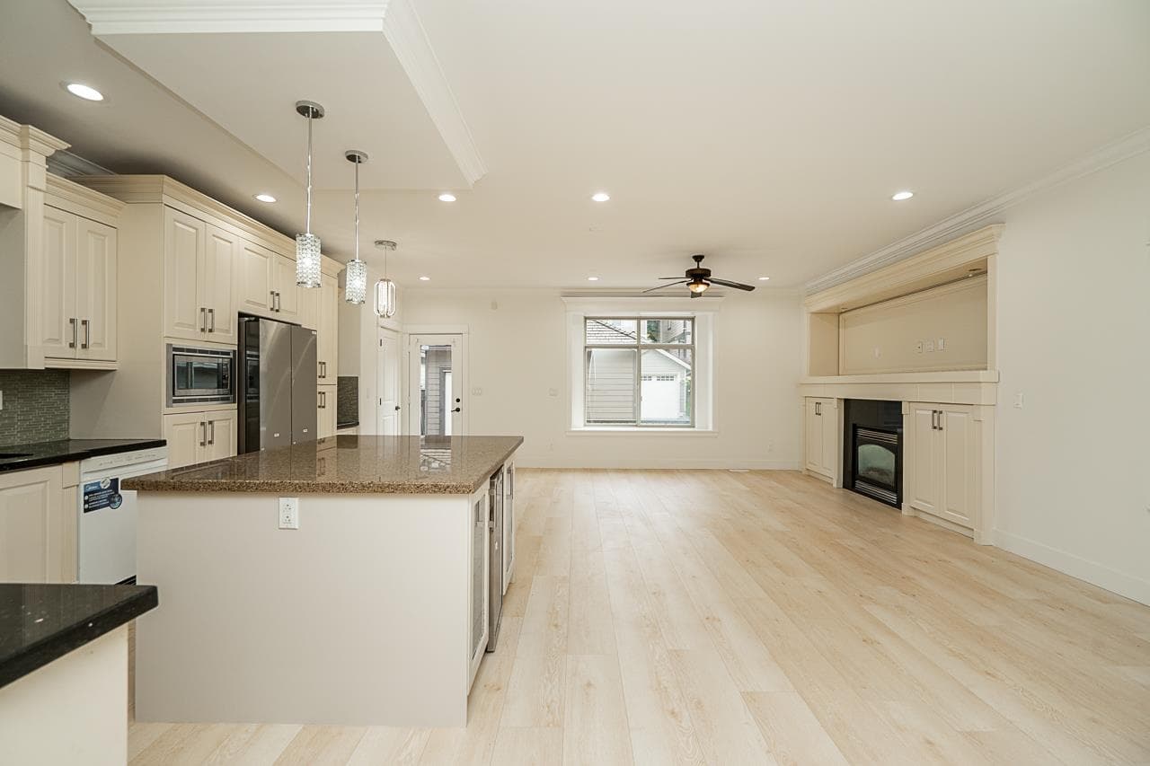14636 36a Avenue, Surrey, V4P 0E3 — photo 3