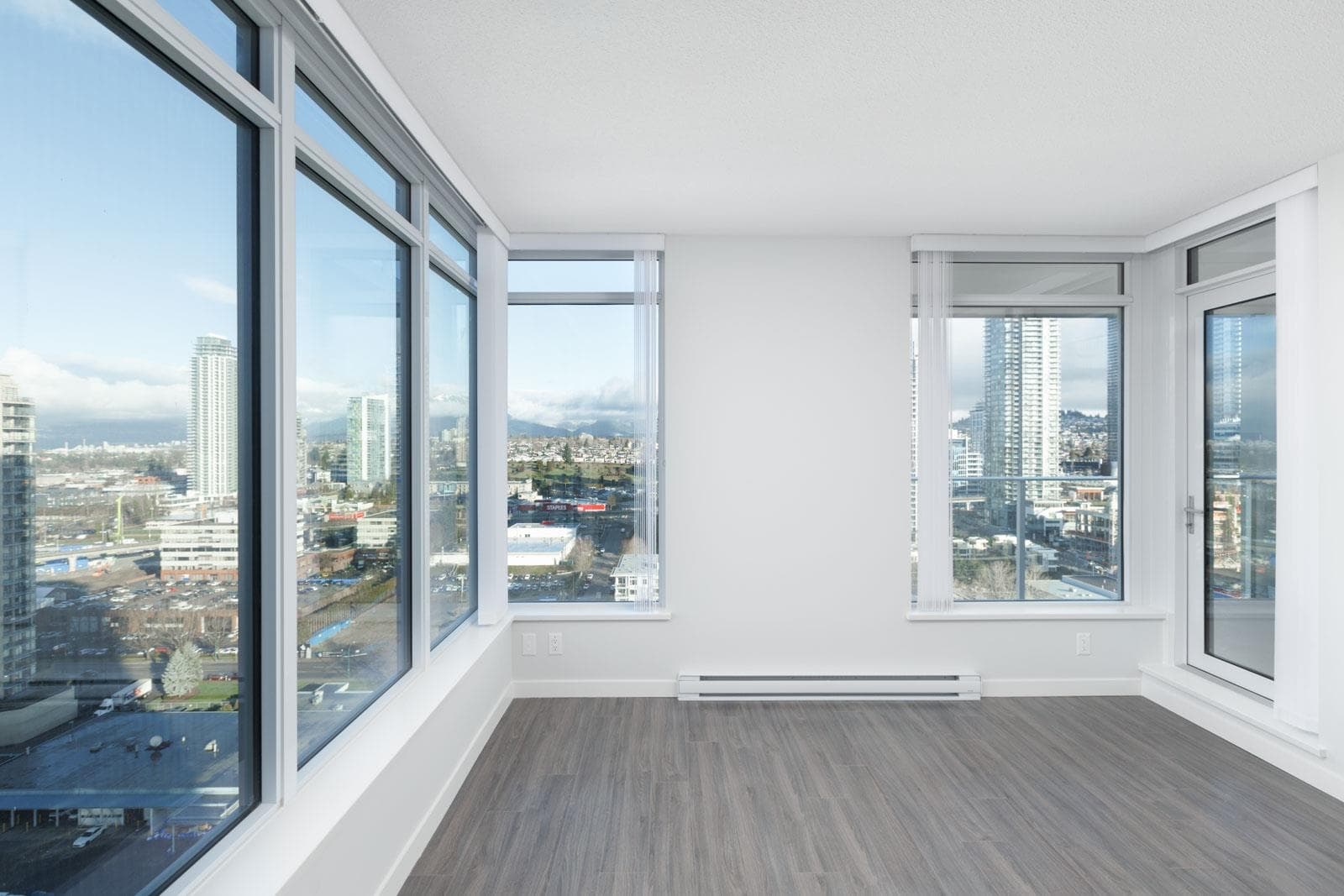 2306 - 2388 Madison Avenue, Burnaby, V5C 4Y9 — photo 3
