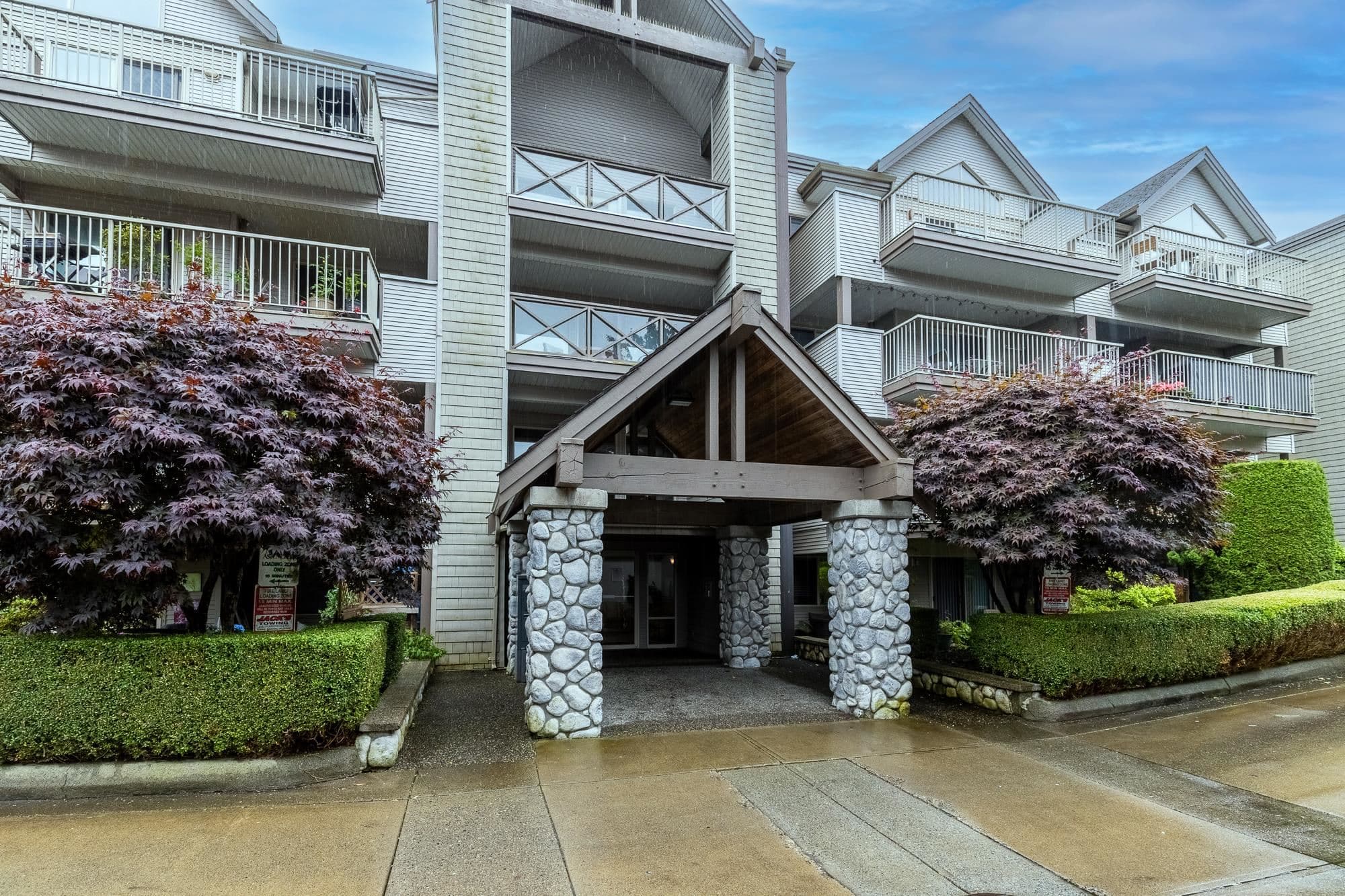114 - 33478 Roberts Avenue, Abbotsford, V2S 8E1 — photo 1