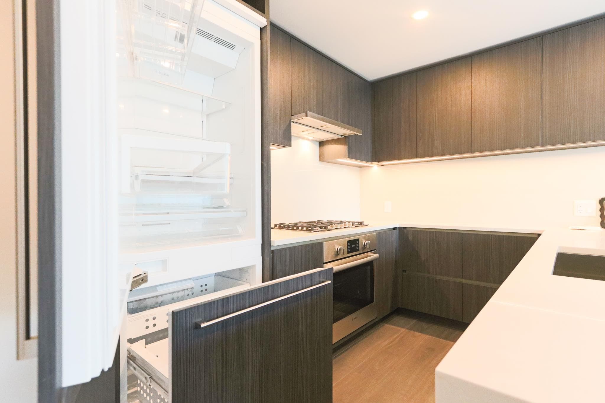 1307 - 5987 Wilson Avenue, Burnaby, V5H 0L7 — photo 4