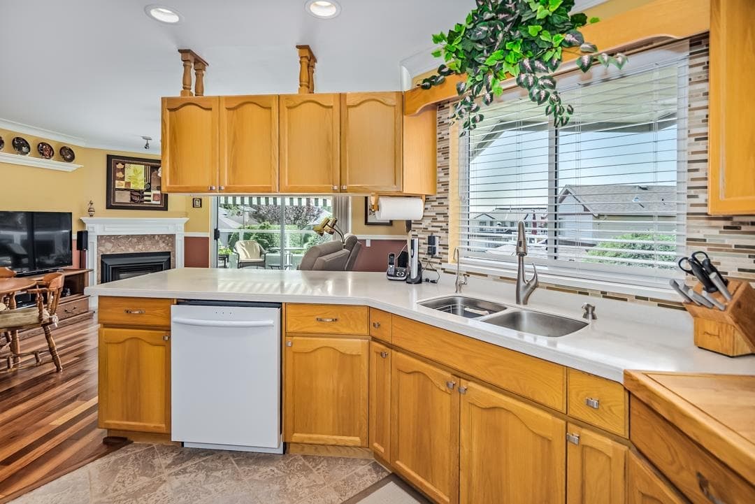 70 - 31406 Upper Maclure Road, Abbotsford, V2T 5L8 — photo 3