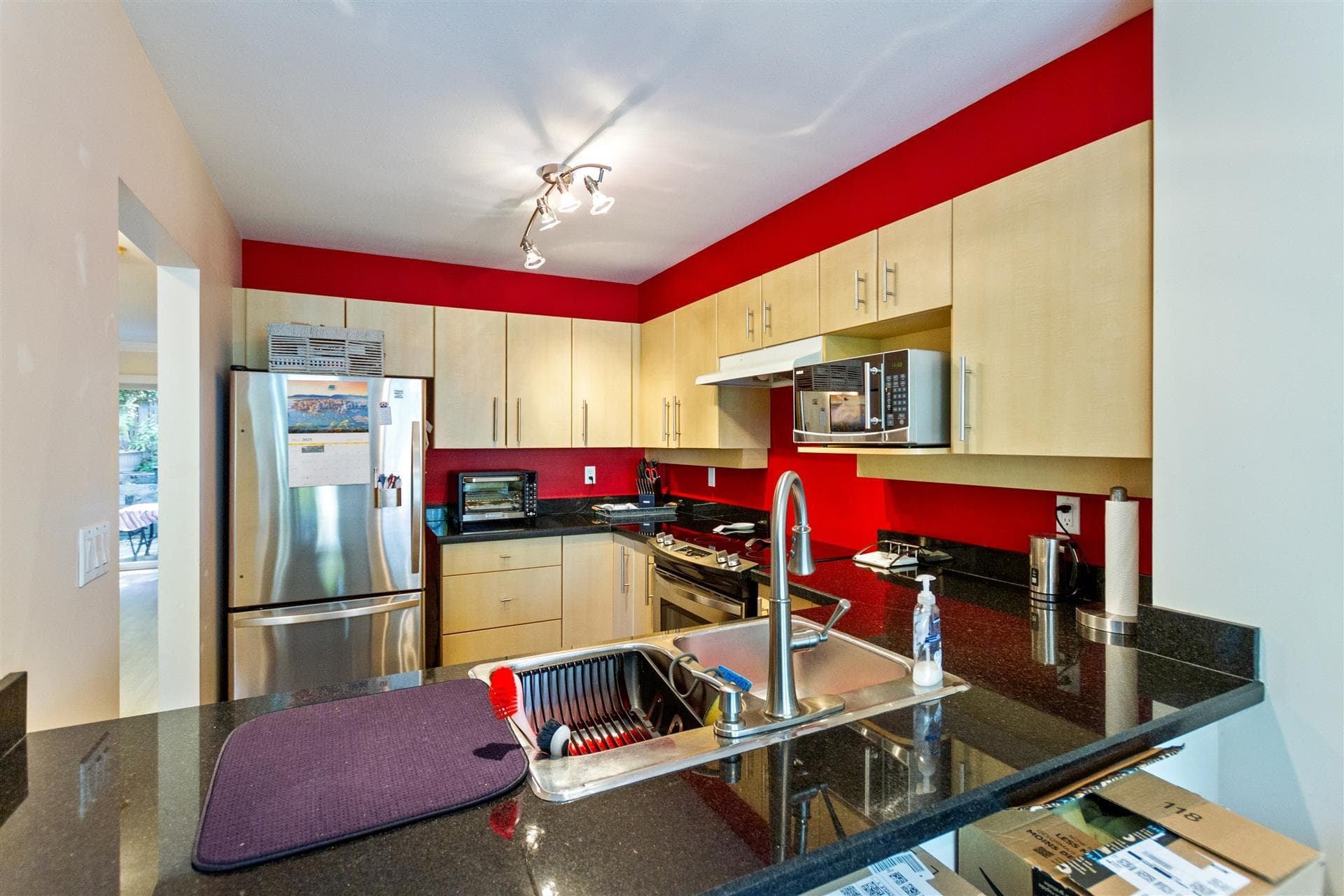 25 - 8701 16th Avenue, Burnaby, V3N 5B5 — photo 5