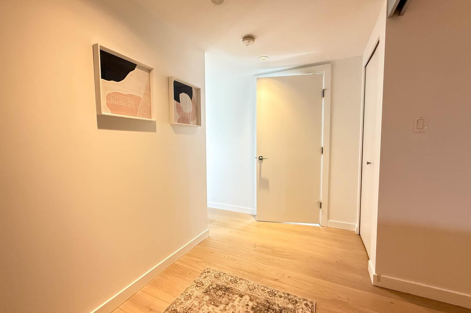 812 - 189 Keefer Street, Vancouver, V6B 6L4 — photo 2
