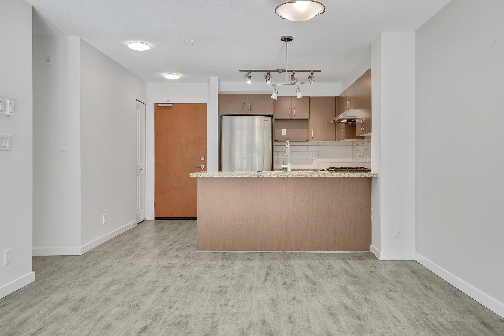 204 - 3097 Lincoln Avenue, Coquitlam, V3B 0E3 — photo 4