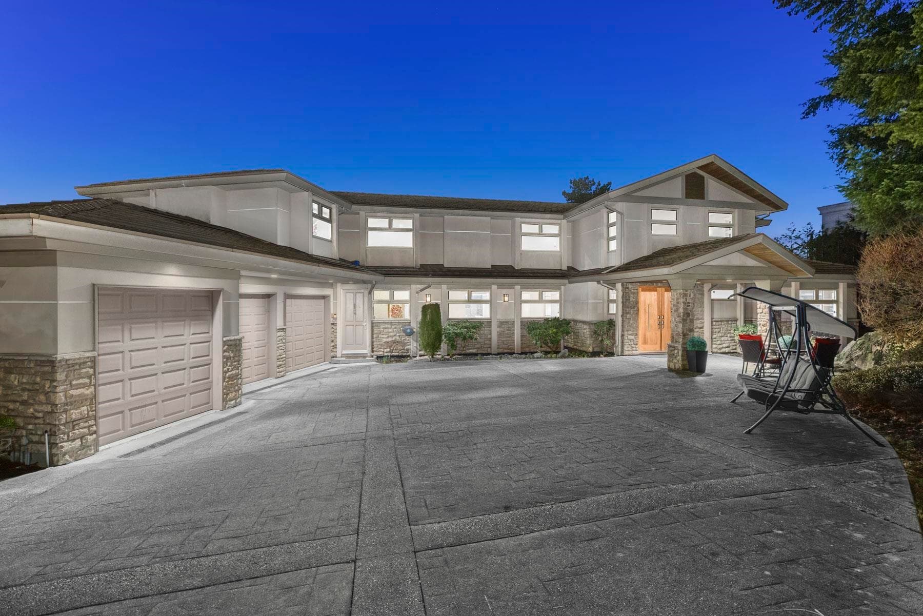 1128 Crestline Road, West Vancouver, V7S 2E4 — photo 2