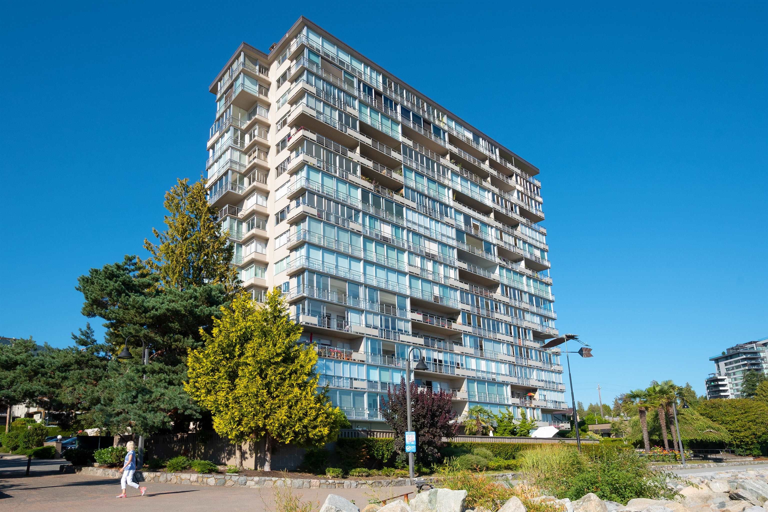 708 - 150 24th Street, West Vancouver, V7V 4G8 — photo 3