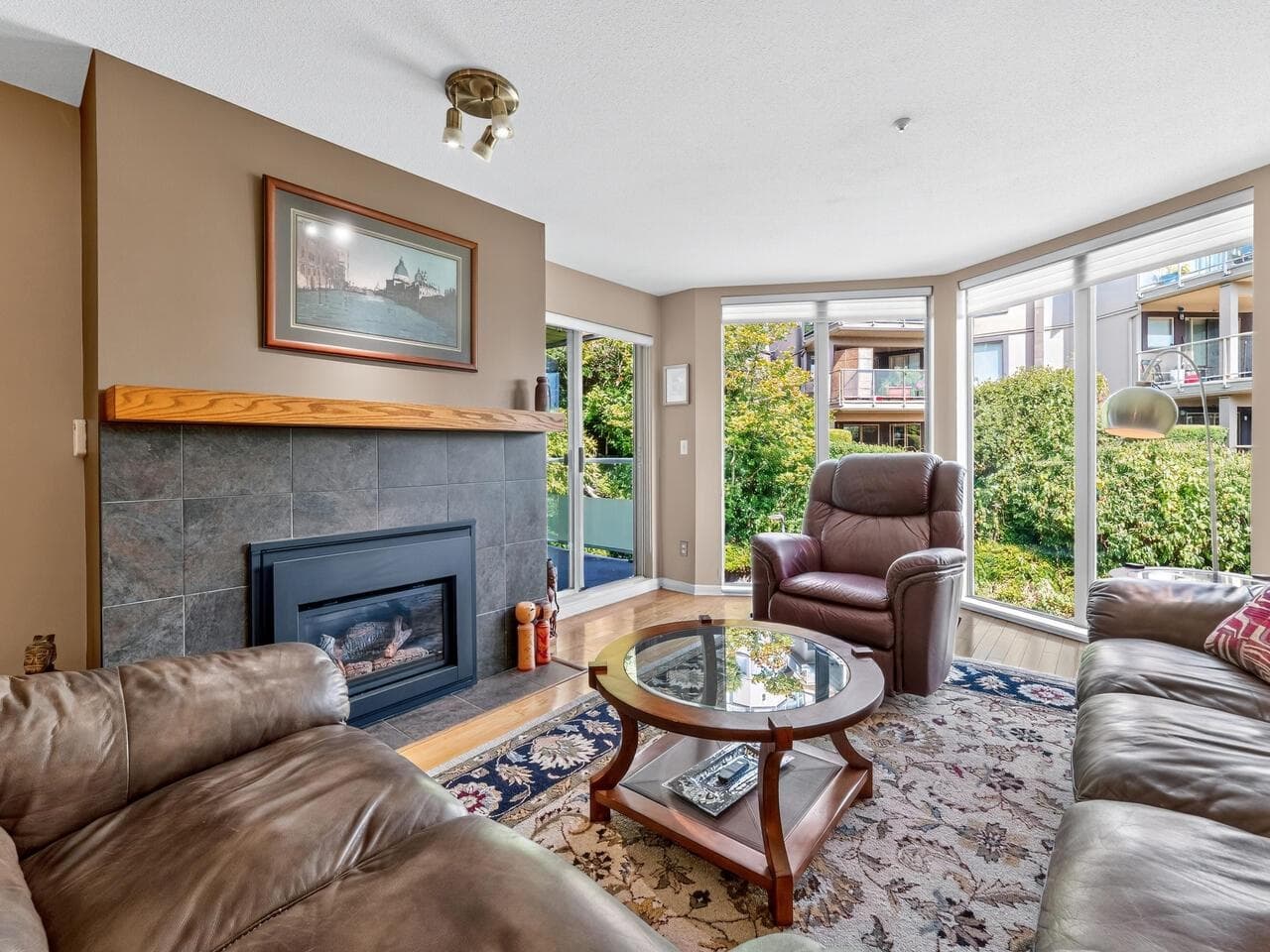 201 - 68 Richmond Street, New Westminster, V3L 5S2 — photo 1