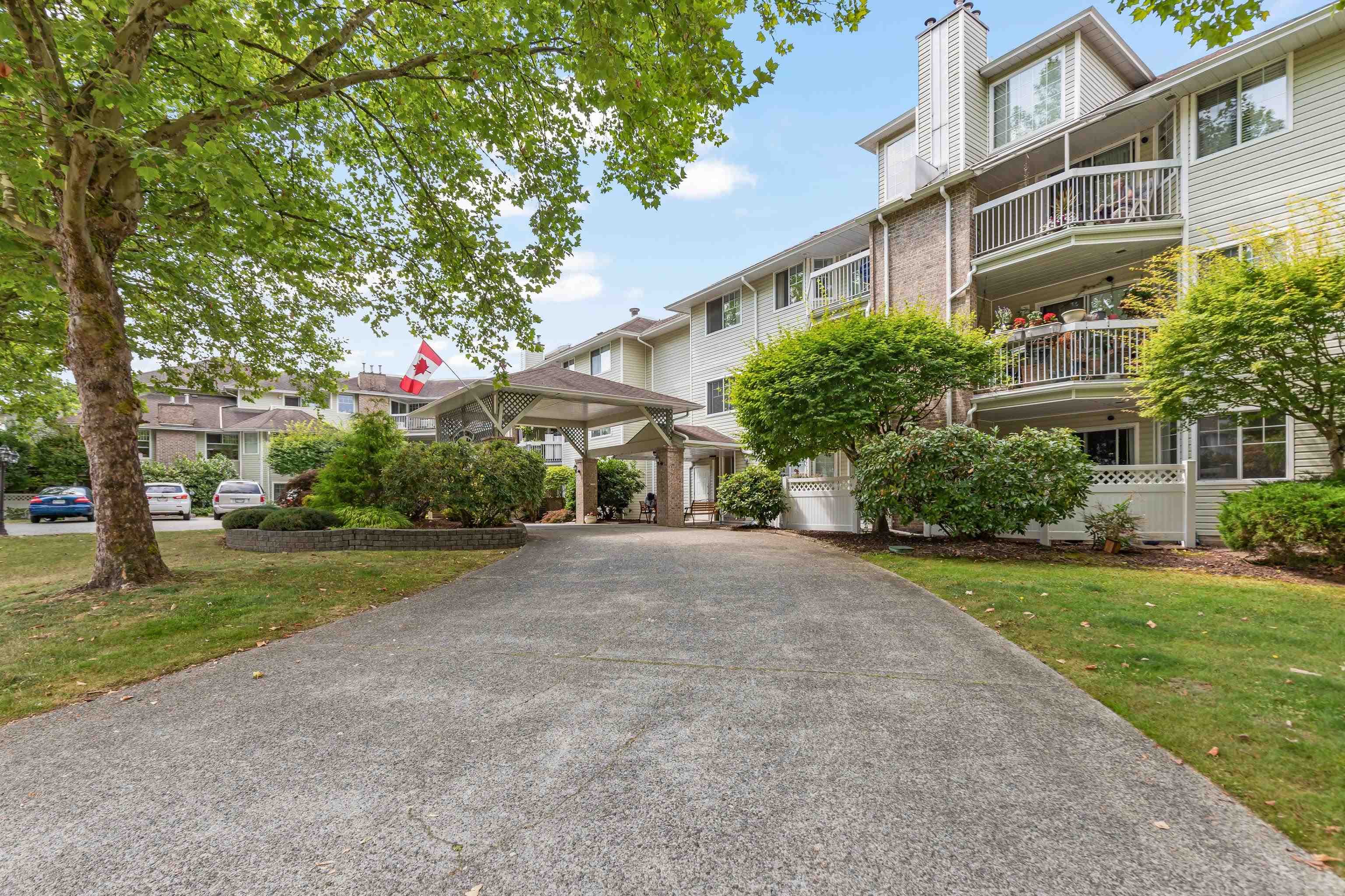 111 - 22514 116 Avenue, Maple Ridge, V2X 0N8 — photo 2