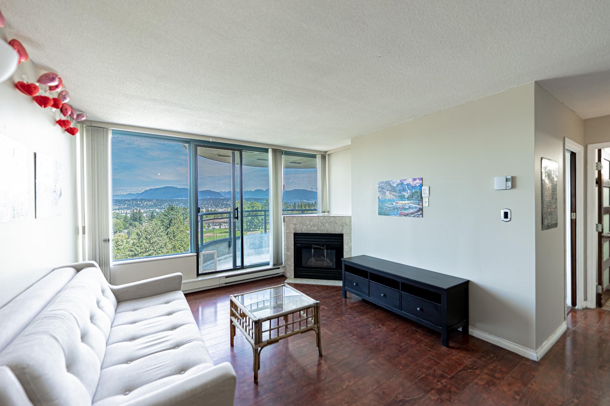806 - 13353 108 Avenue, Surrey, V3T 5T5 — photo 4