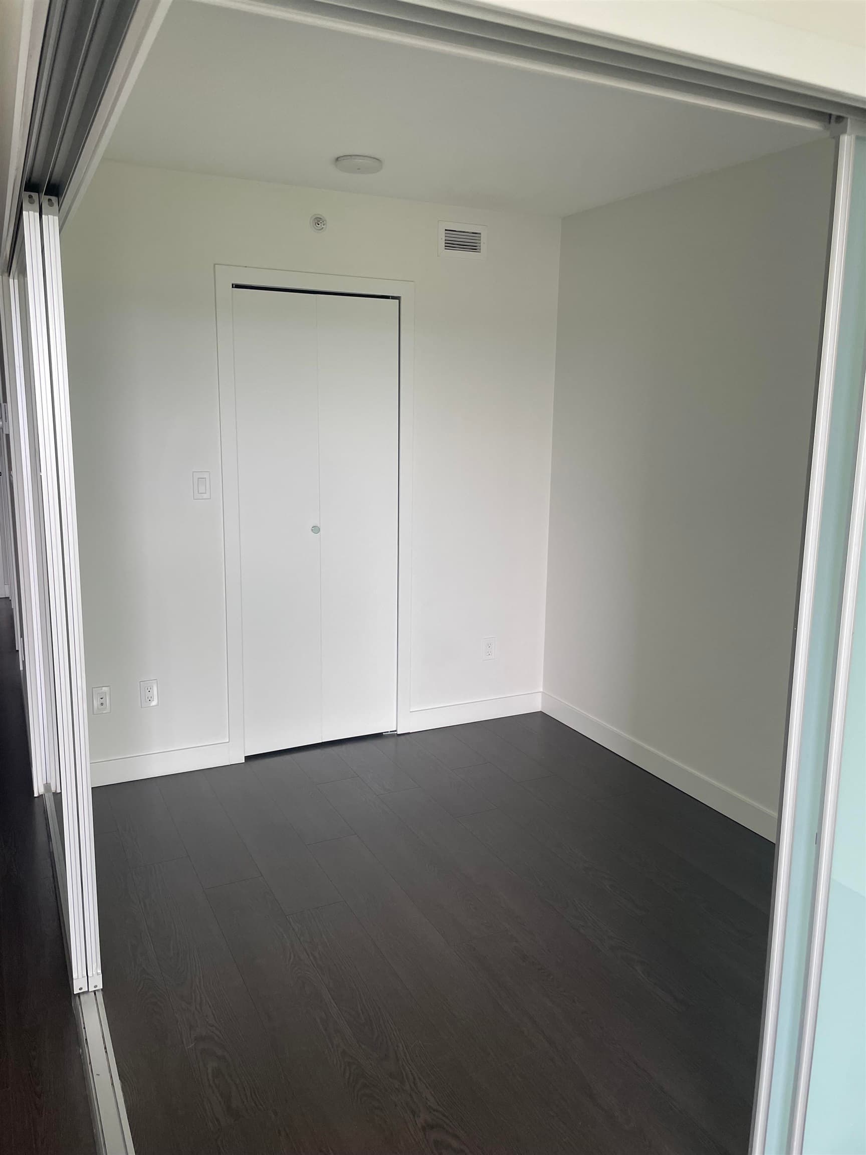 1811 - 13696 100 Avenue, Surrey, V3T 0L5 — photo 4