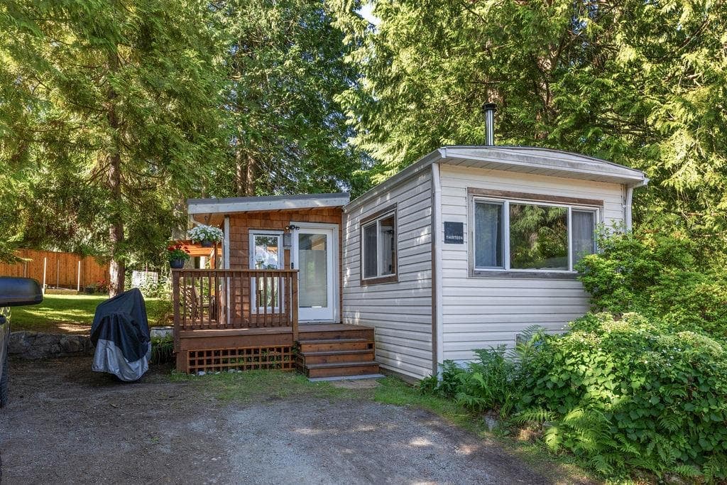 13 - 1416 North Road, Gibsons, V0N 1V1 — photo 2