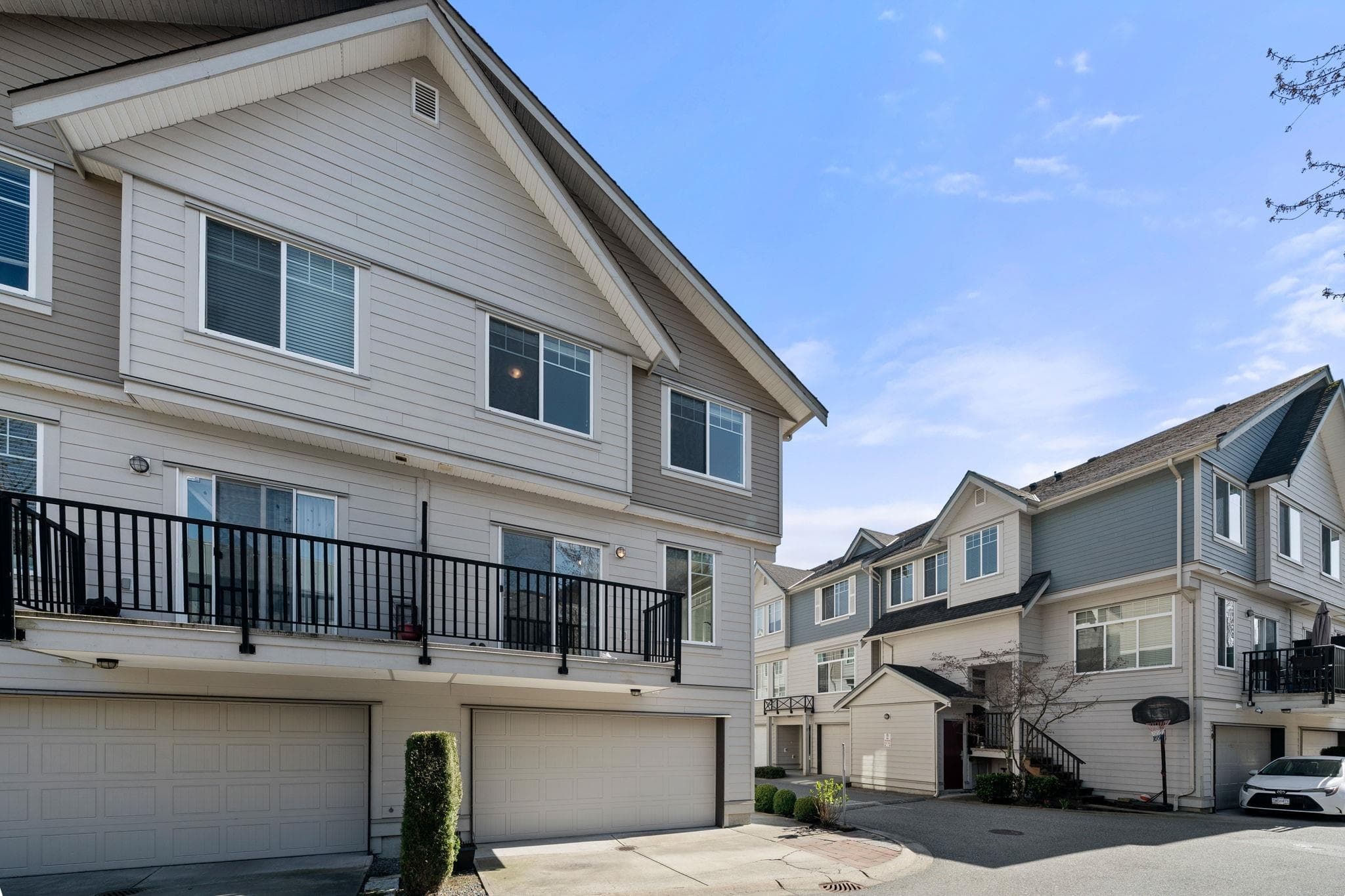 55 - 15399 Guildford Drive, Surrey, V3R 7C6 — photo 3