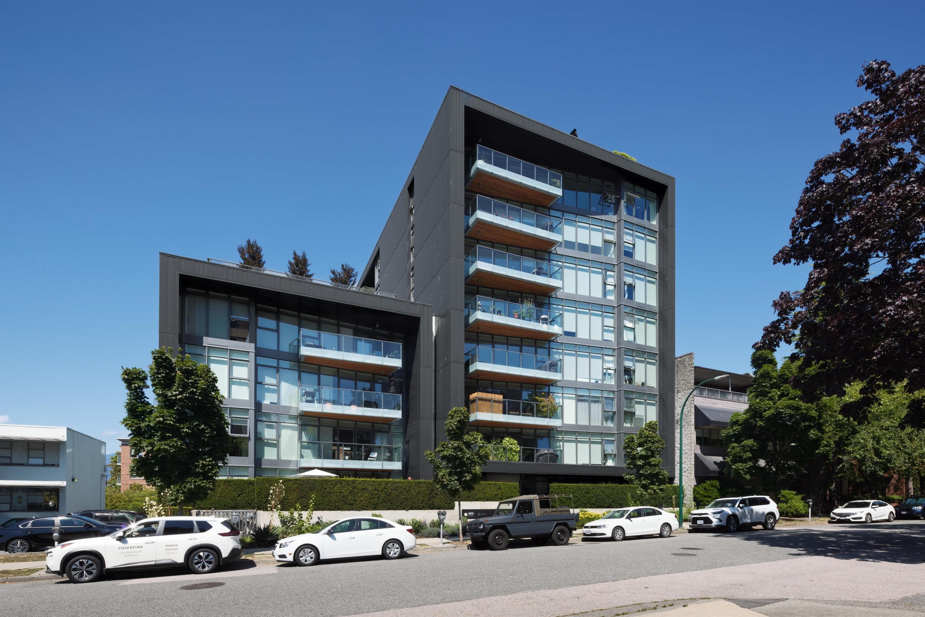 1553 W 8th Avenue, Vancouver