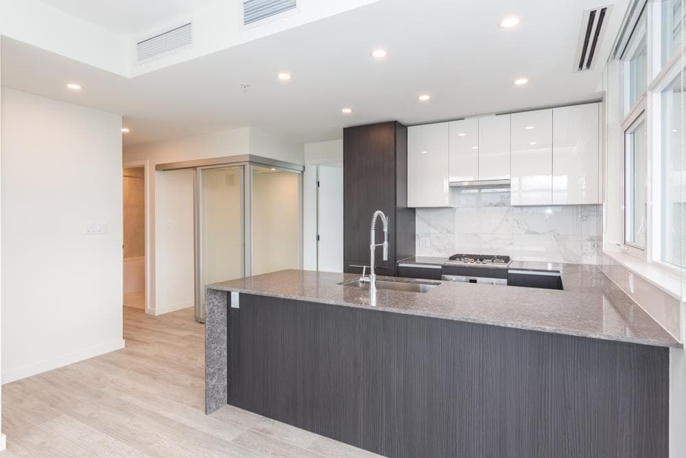 501 - 5311 Goring Street, Burnaby, V5B 0B5 — photo 2