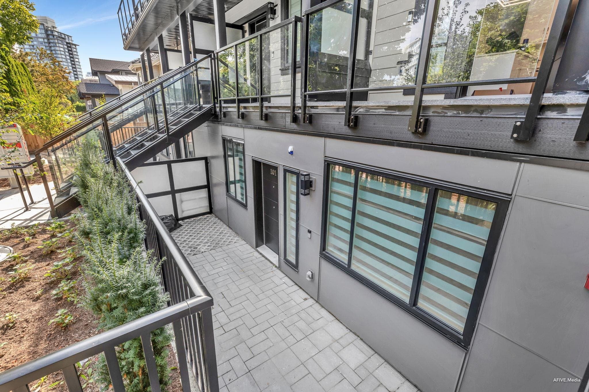 102 - 2122 E 32nd Avenue, Vancouver, V5N 3B9 — photo 4