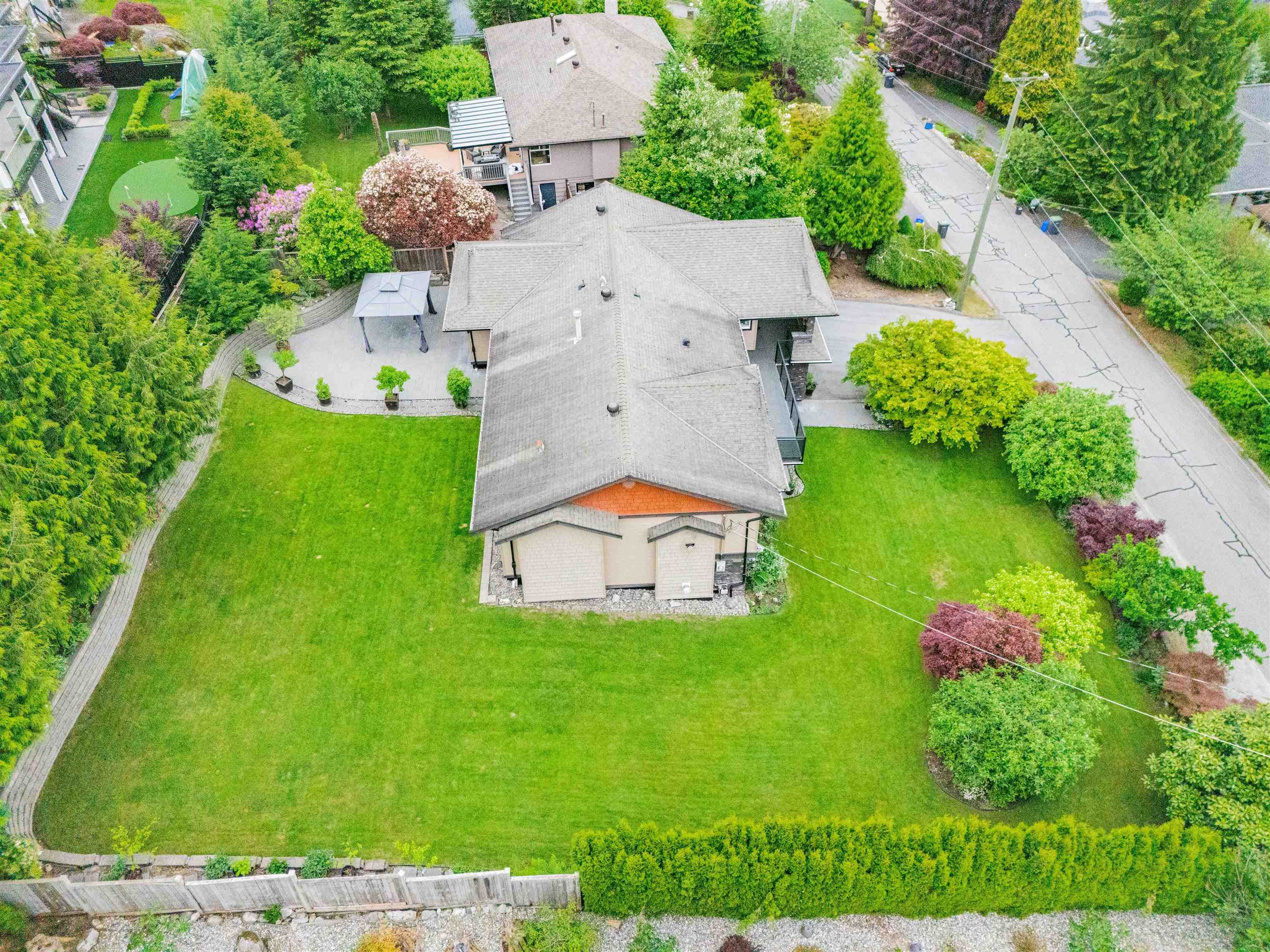 3072 Lazy A Avenue, Coquitlam, V3C 3N9 — photo 4