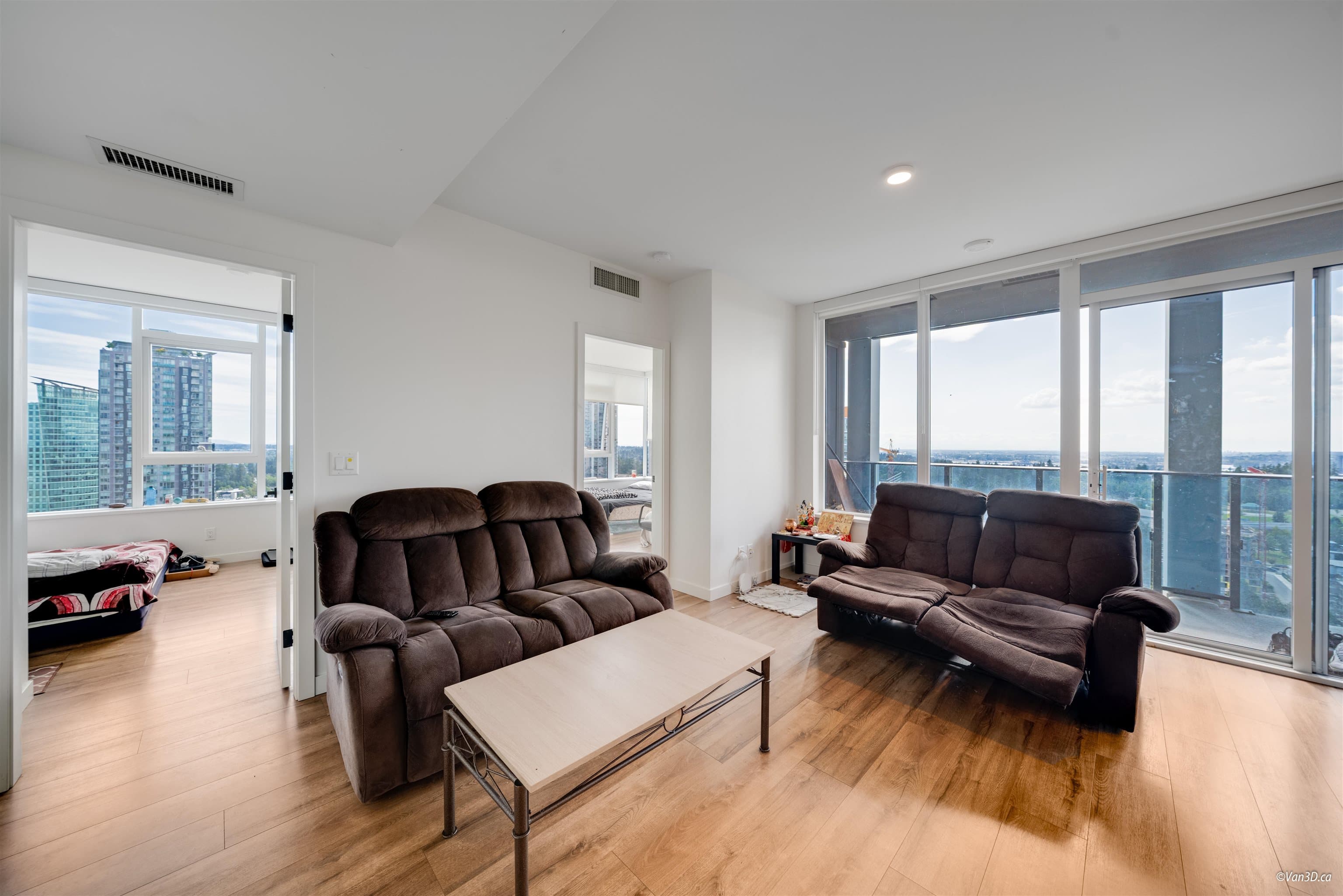 2710 - 10448 University Drive, Surrey, V3T 0S7 — photo 4
