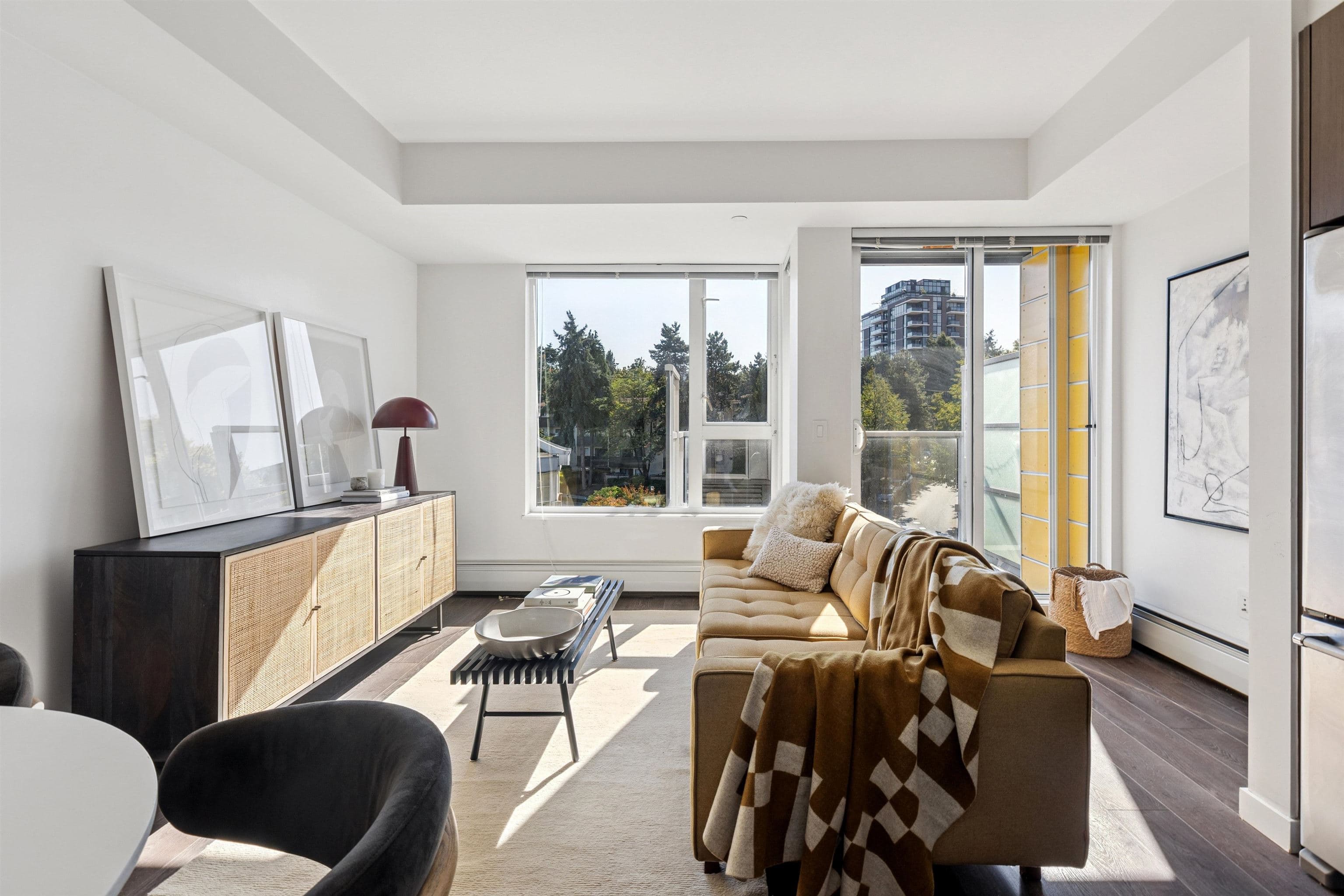 605 - 417 Great Northern Way, Vancouver, V5T 0G7 — photo 1