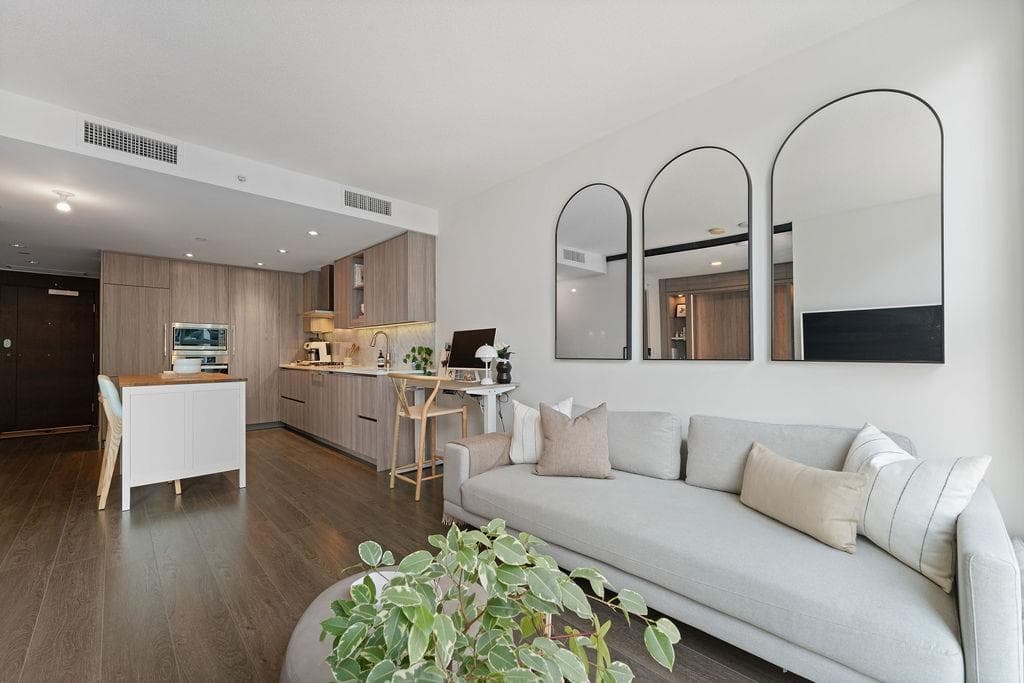 982 - 87 Nelson Street, Vancouver, V6Z 0E8 — photo 5