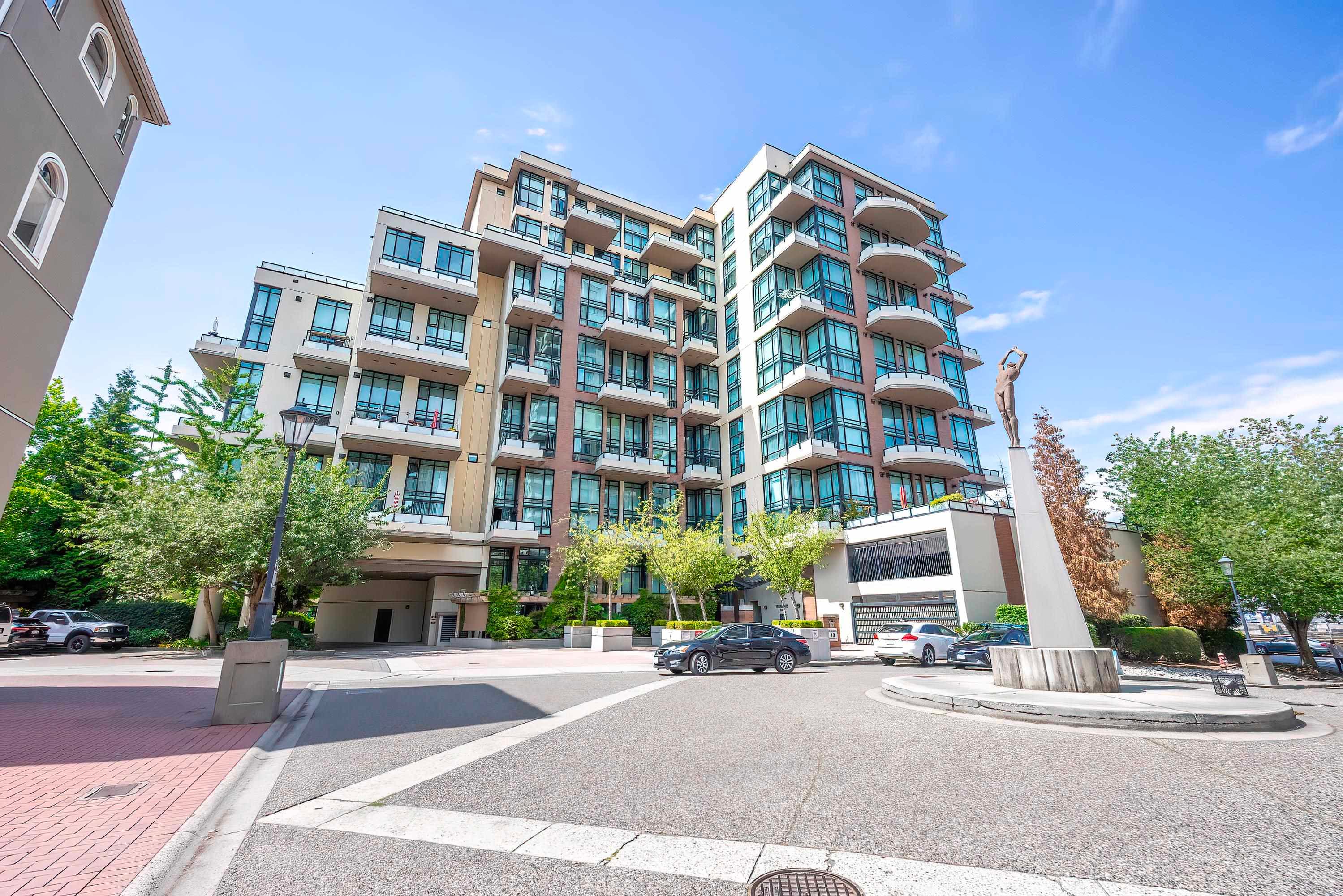 214 - 10 Renaissance Square, New Westminster, V3M 7B1 — photo 2